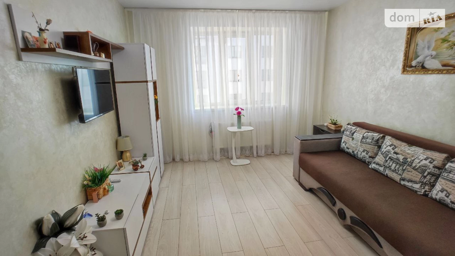 Продается 1-комнатная квартира 47 кв. м в Ровно, ул. Черновола Вячеслава, 91П