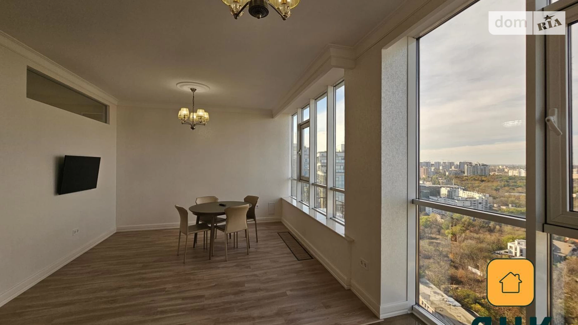 Продается 1-комнатная квартира 57 кв. м в Одессе