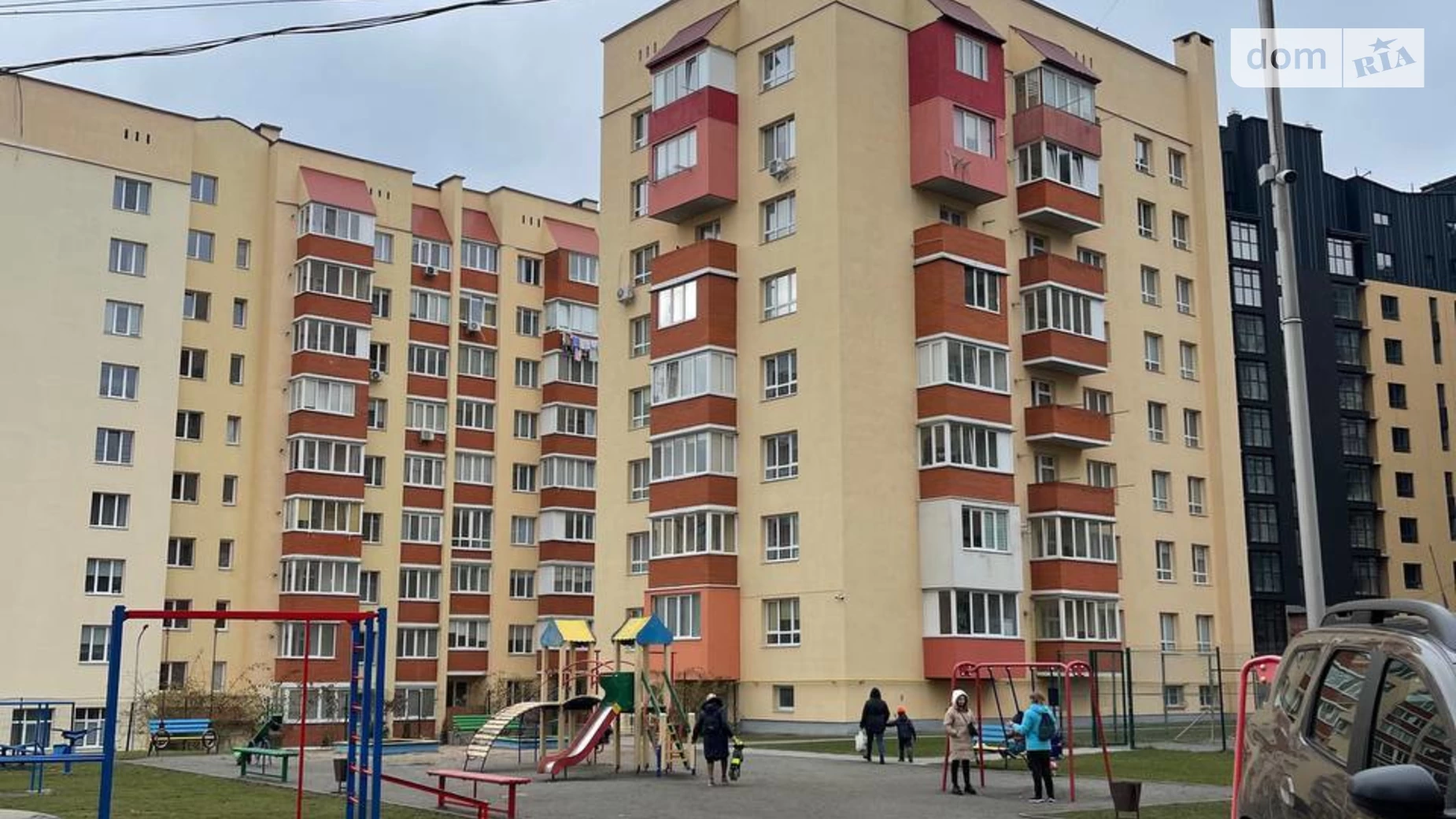 Продается 3-комнатная квартира 85 кв. м в Хмельницком, ул. Панаса Мирного, 22