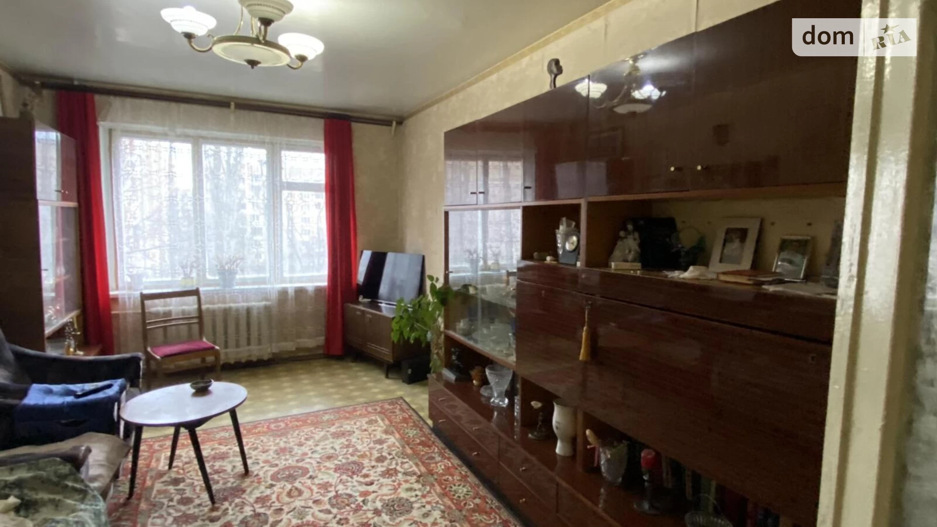 Продается 3-комнатная квартира 65 кв. м в Одессе, просп. Академика Глушко, 19