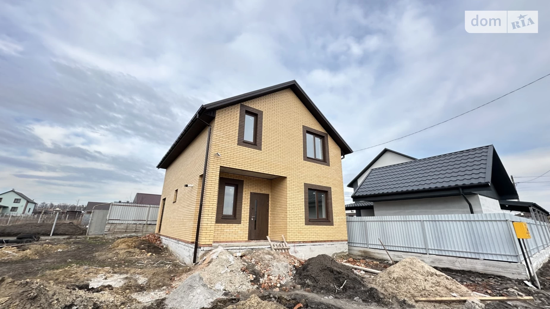 Продается дом на 2 этажа 120 кв. м с беседкой, цена: 82000 $ - фото 2