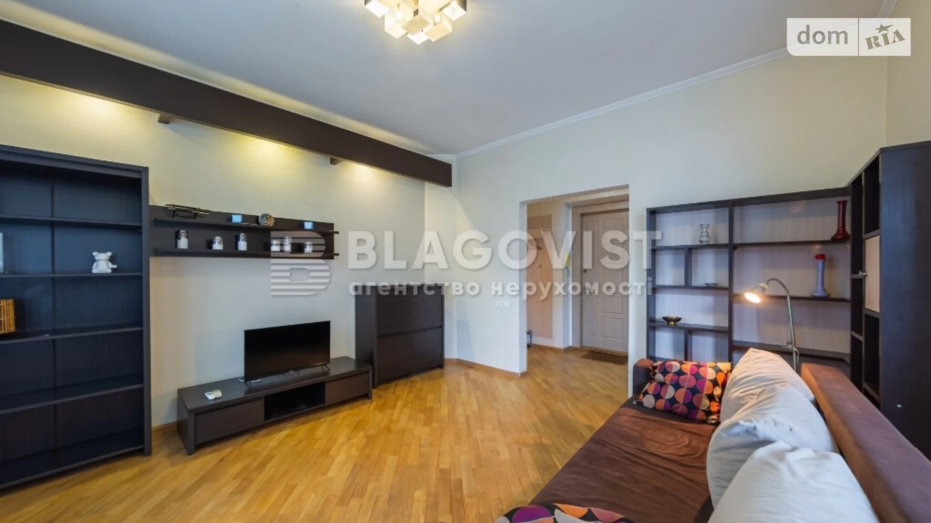 Продается 2-комнатная квартира 60 кв. м в Киеве, ул. Жилянская, 54