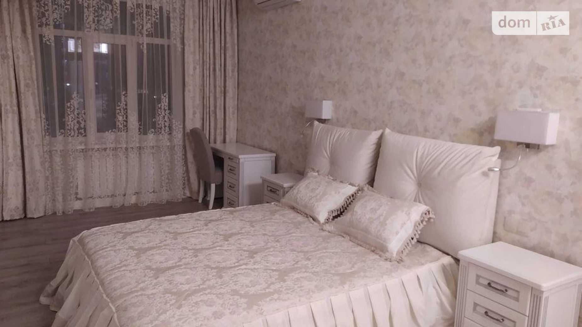 Продается 2-комнатная квартира 62 кв. м в Киеве, ул. Чапаева, 16