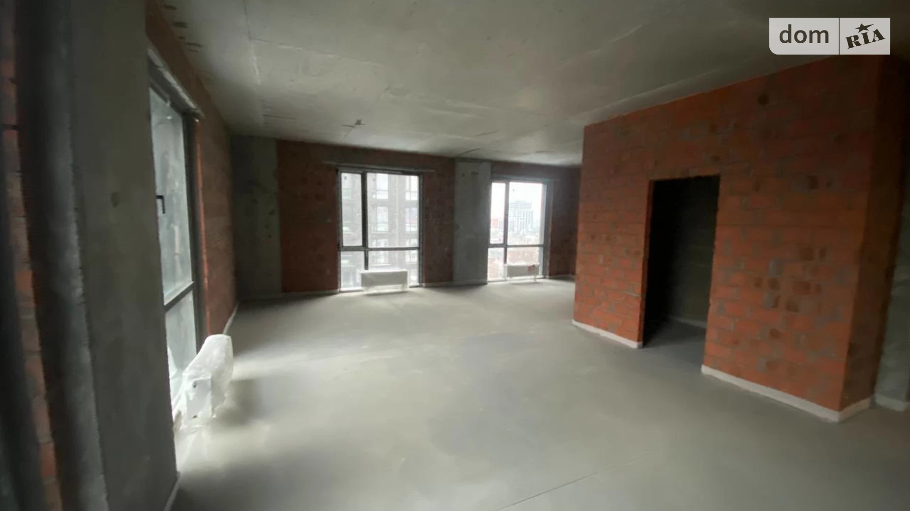 Продается 3-комнатная квартира 81 кв. м в Днепре, ул. Костомаровская, 1А - фото 2