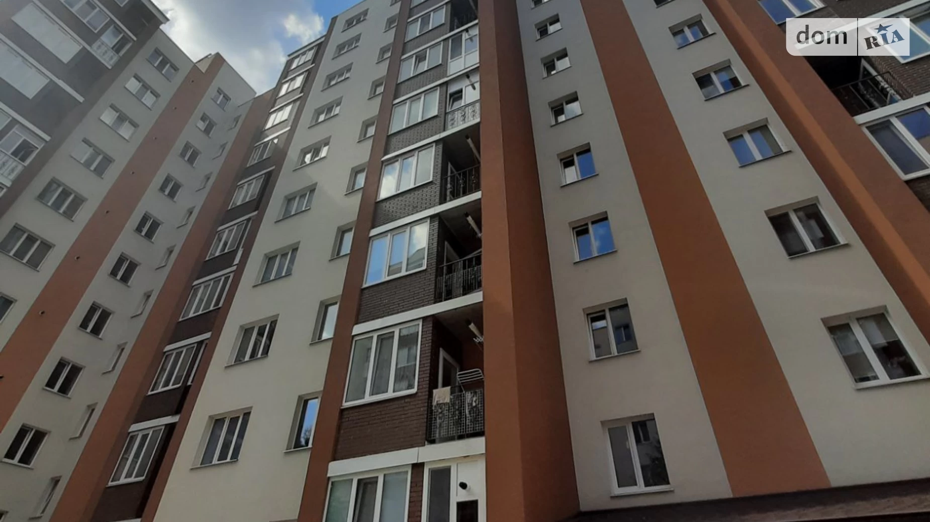 Продается 2-комнатная квартира 56 кв. м в Хмельницком, ул. Озерная - фото 2