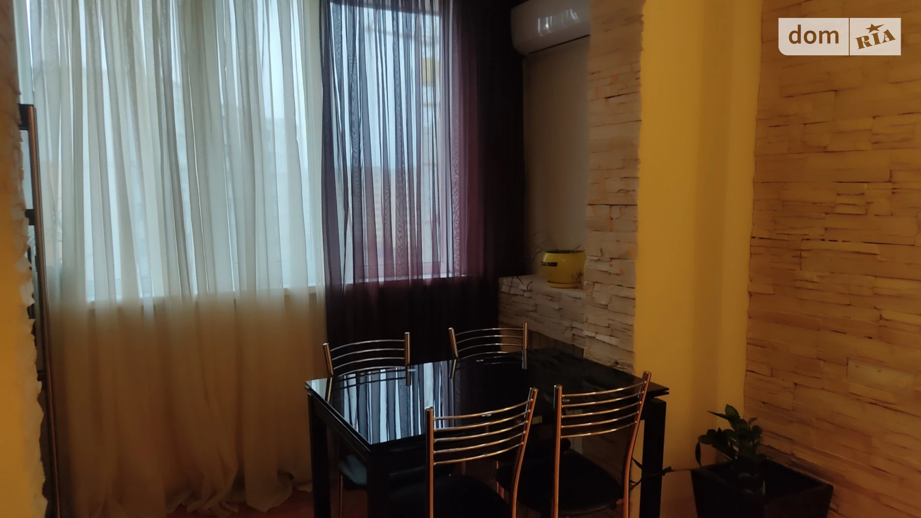 Продается 3-комнатная квартира 80.6 кв. м в Вишневом, ул. Машиностроителей