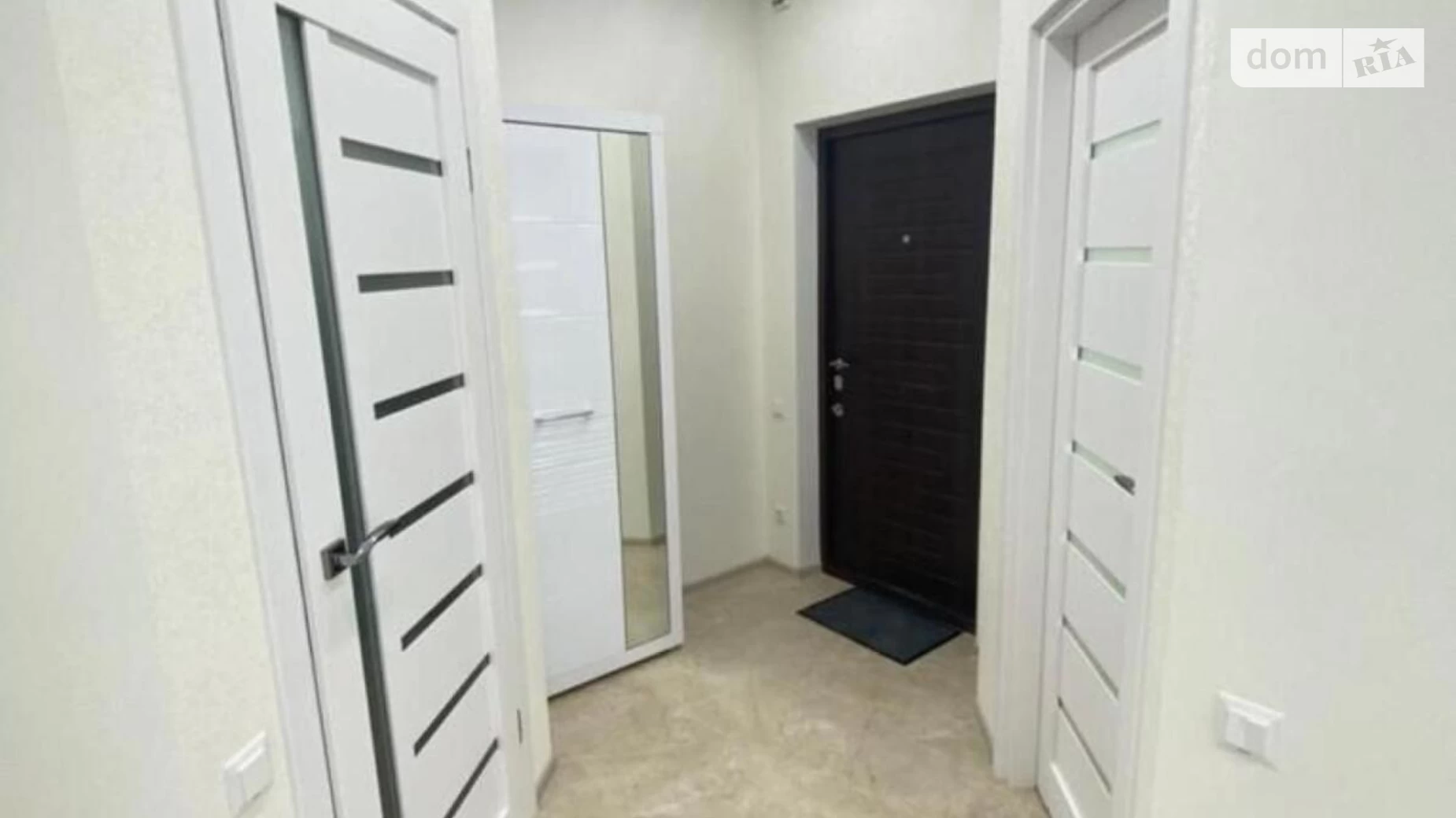 Продается 1-комнатная квартира 64 кв. м в Одессе, ул. Генуэзская, 1 корпус 3 - фото 3