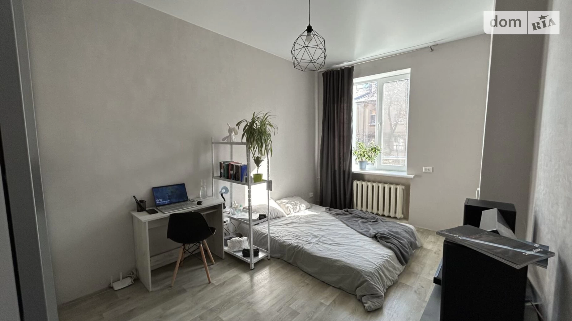 Продается 1-комнатная квартира 31 кв. м в Николаеве, ул. Мостостроителей