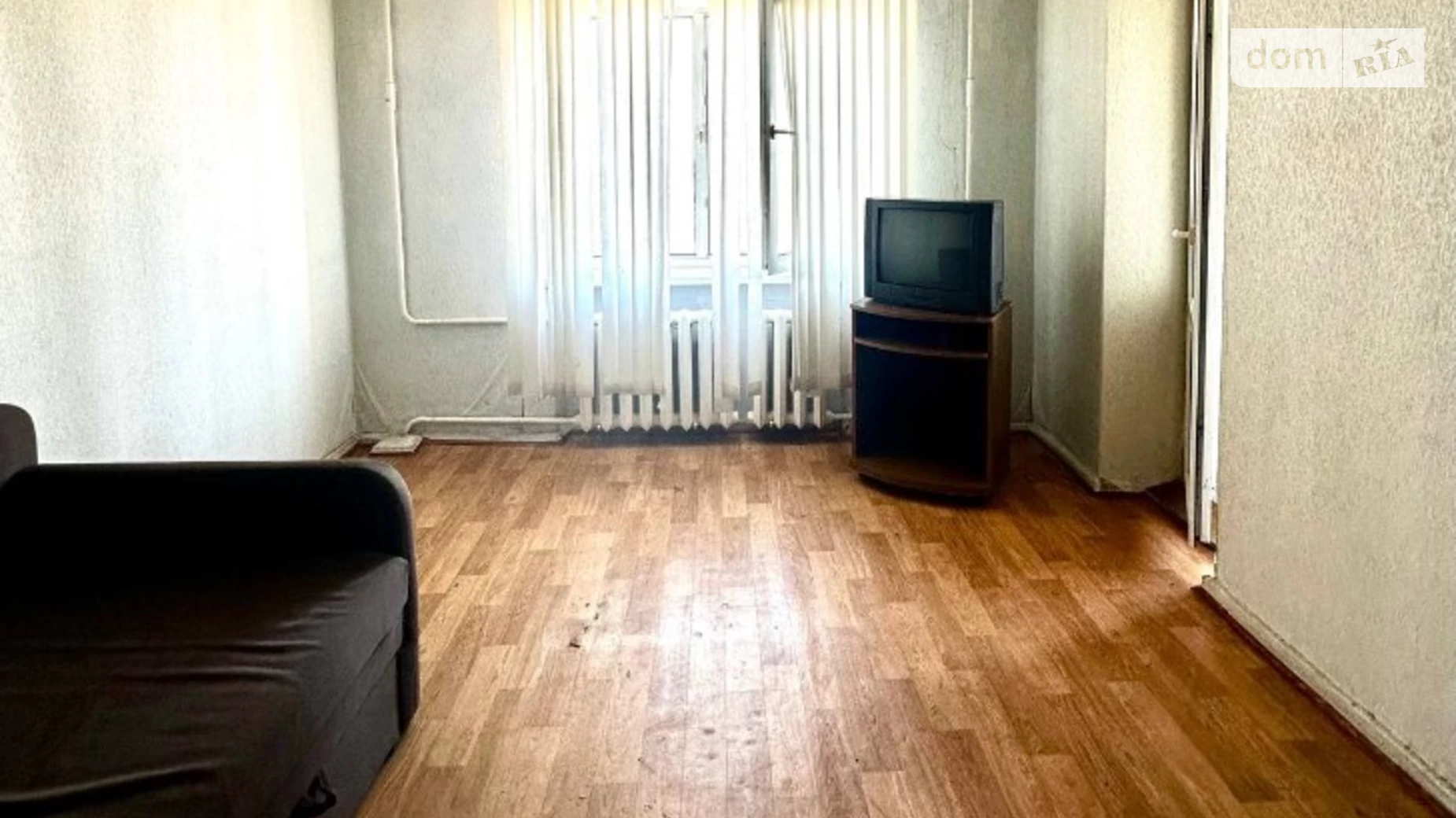 Продается 1-комнатная квартира 38 кв. м в Одессе, просп. Добровольского, 157