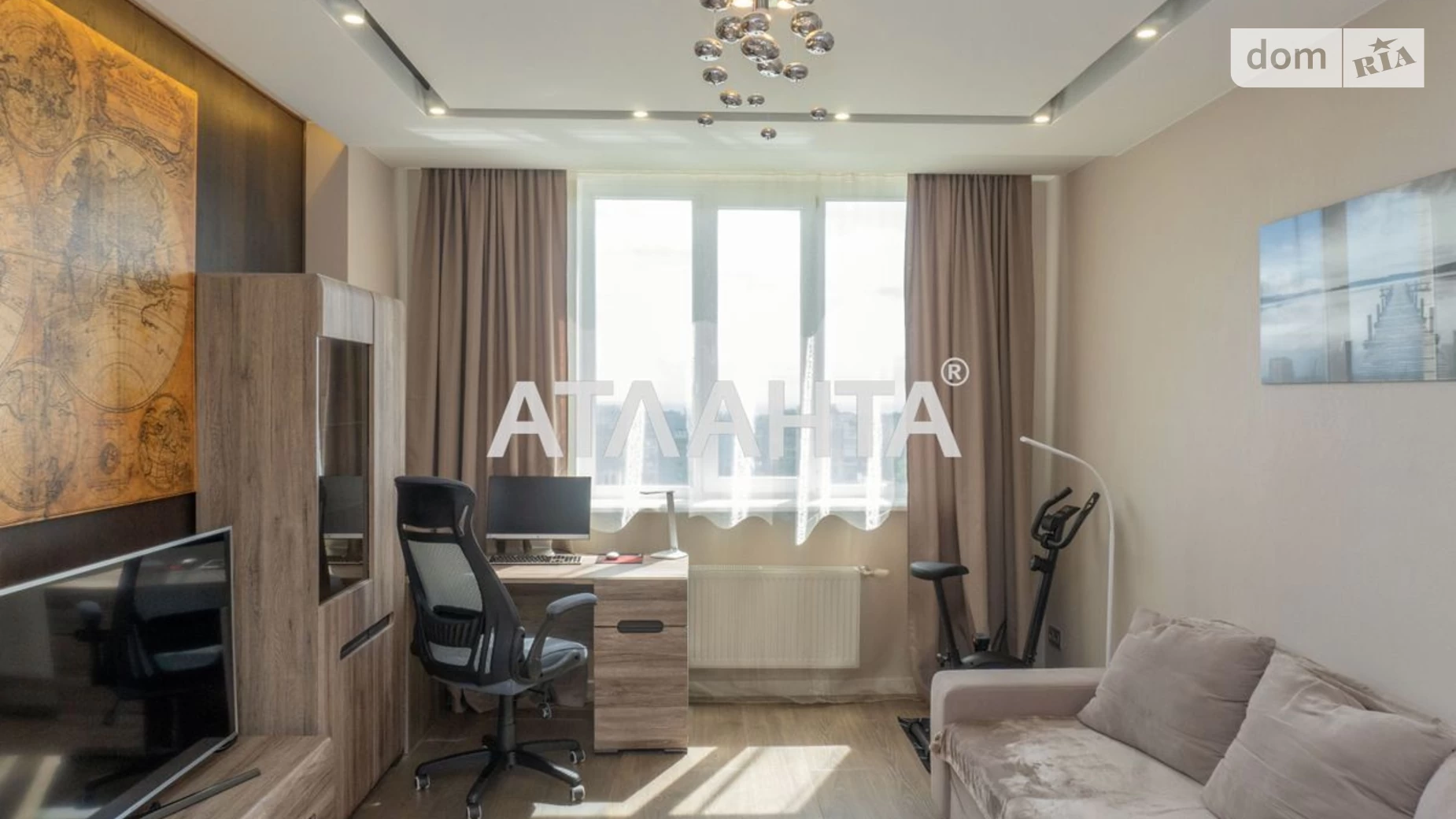 Продается 2-комнатная квартира 56.5 кв. м в Черноморске, ул. 1 Мая, 40