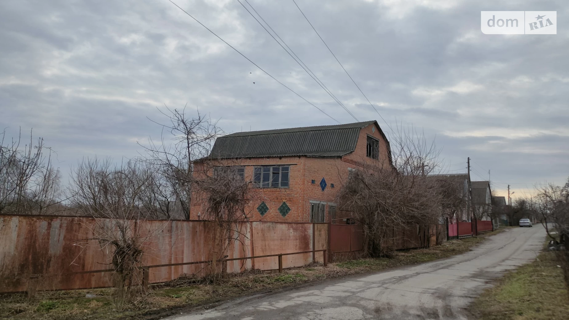 Продається будинок 2 поверховий 211 кв. м з балконом, Лугова