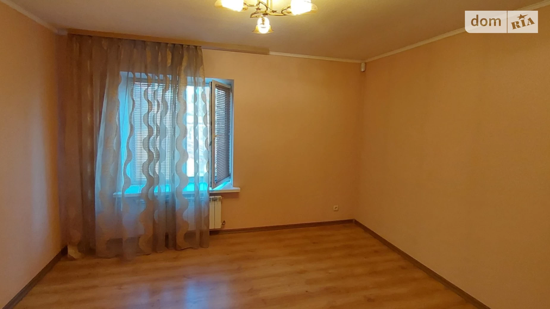 Продается дом на 2 этажа 180 кв. м с гаражом, цена: 109990 $ - фото 2