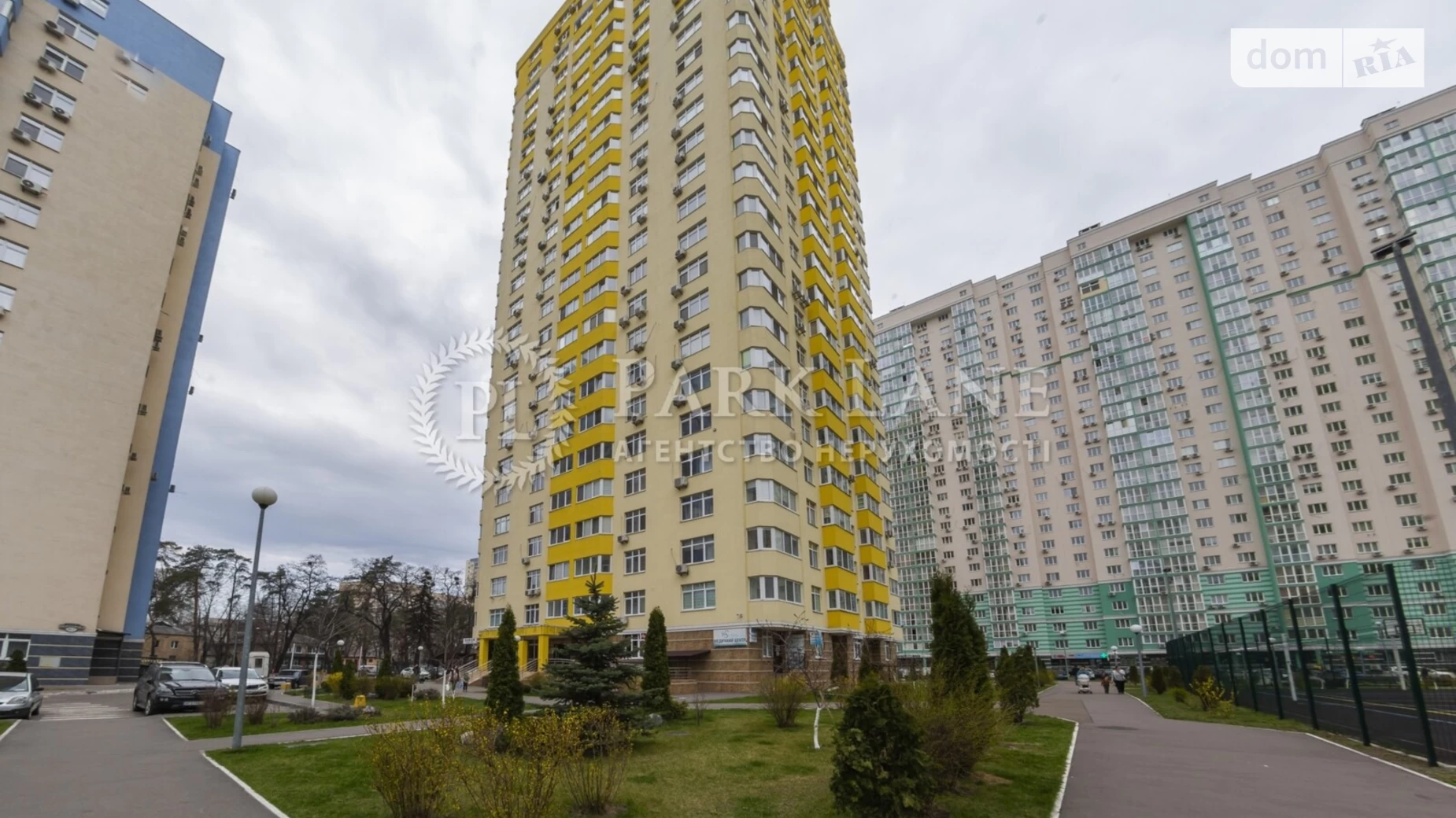 Продается 3-комнатная квартира 94 кв. м в Киеве, ул. Воскресенская, 16