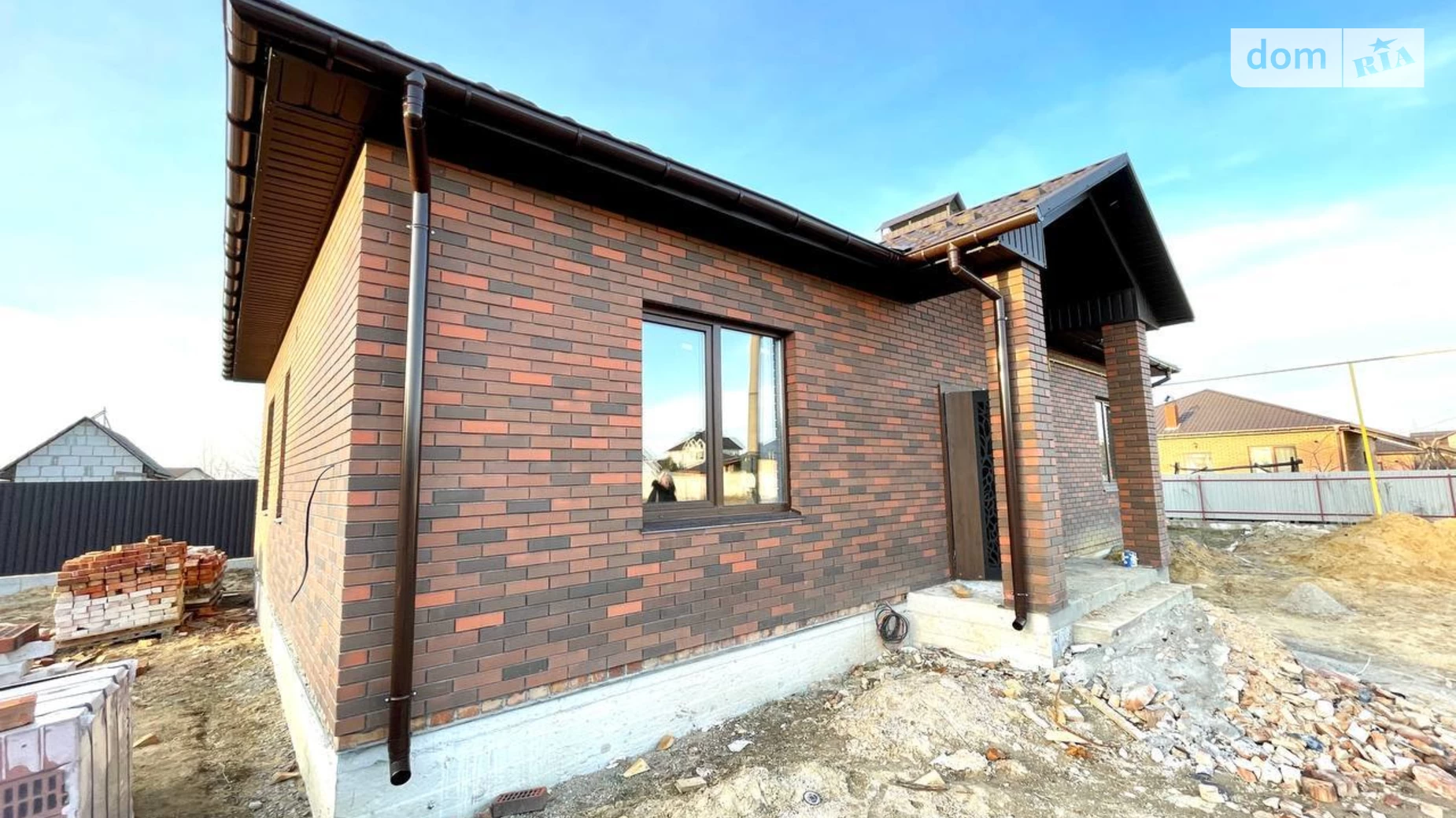 Продається одноповерховий будинок 102 кв. м з гаражем, цена: 84997 $ - фото 4