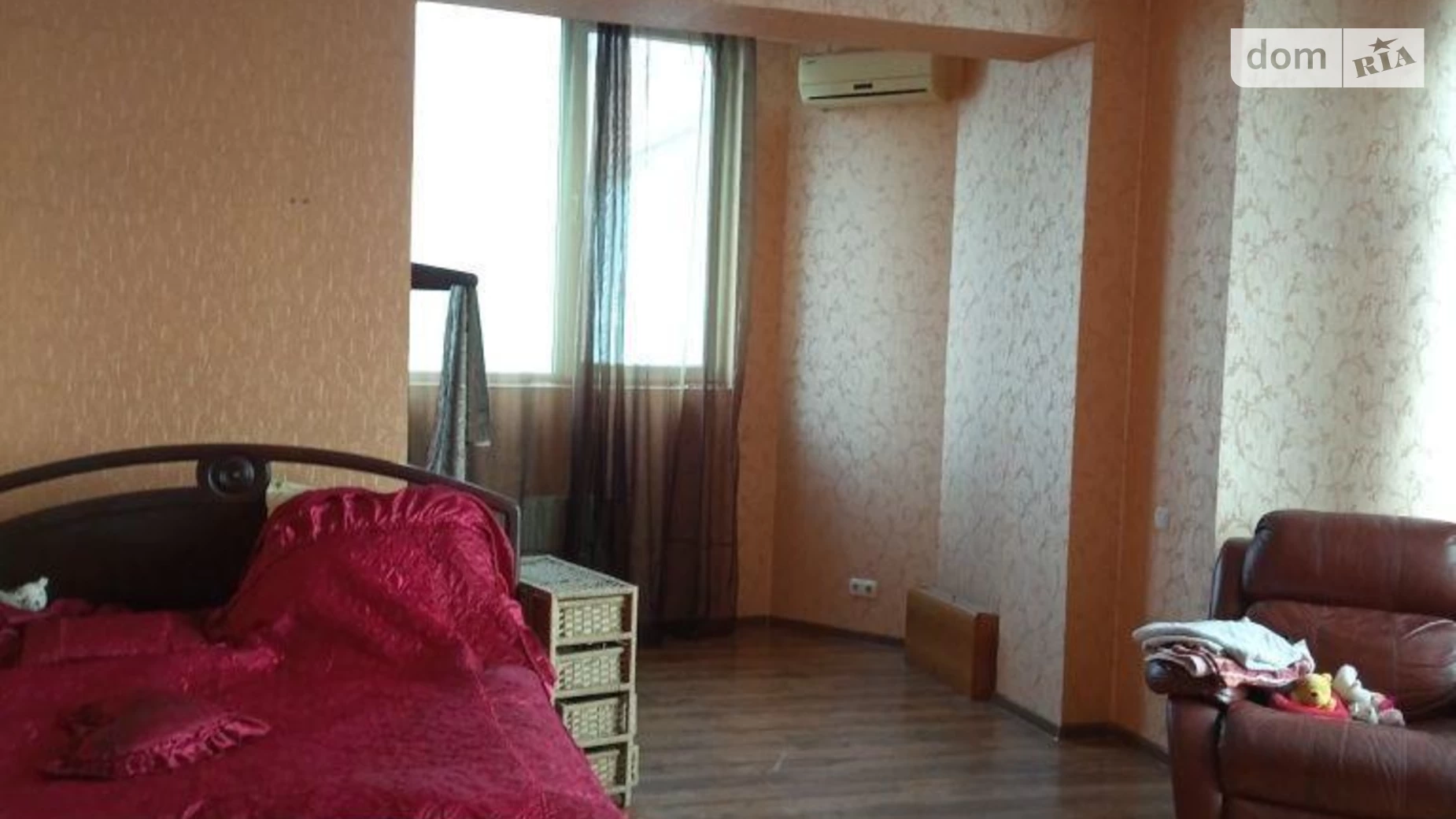 Продається 2-кімнатна квартира 95 кв. м у Харкові, вул. Культури, 22Б