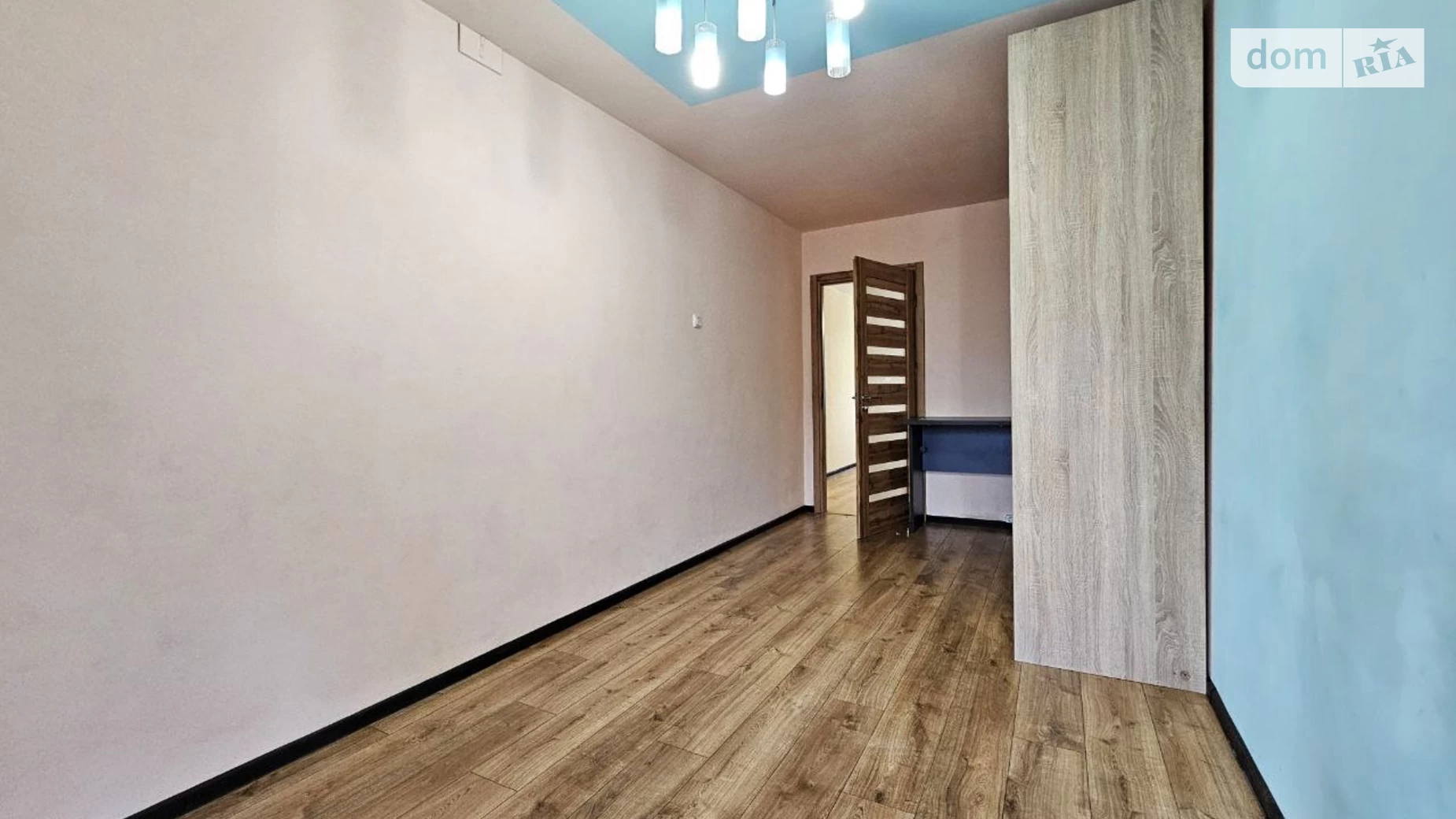 Продается 3-комнатная квартира 62 кв. м в Днепре, ул. Бердянская