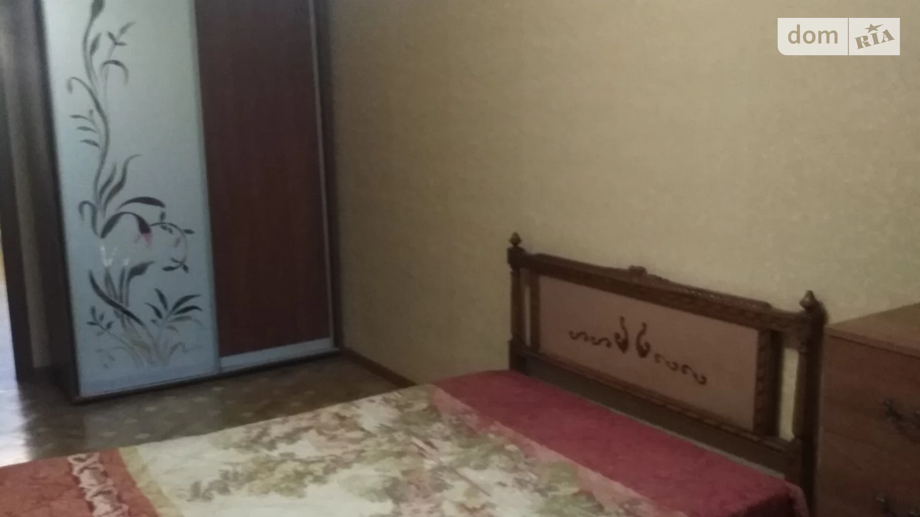 Продается 3-комнатная квартира 62 кв. м в Одессе, ул. Академика Королева