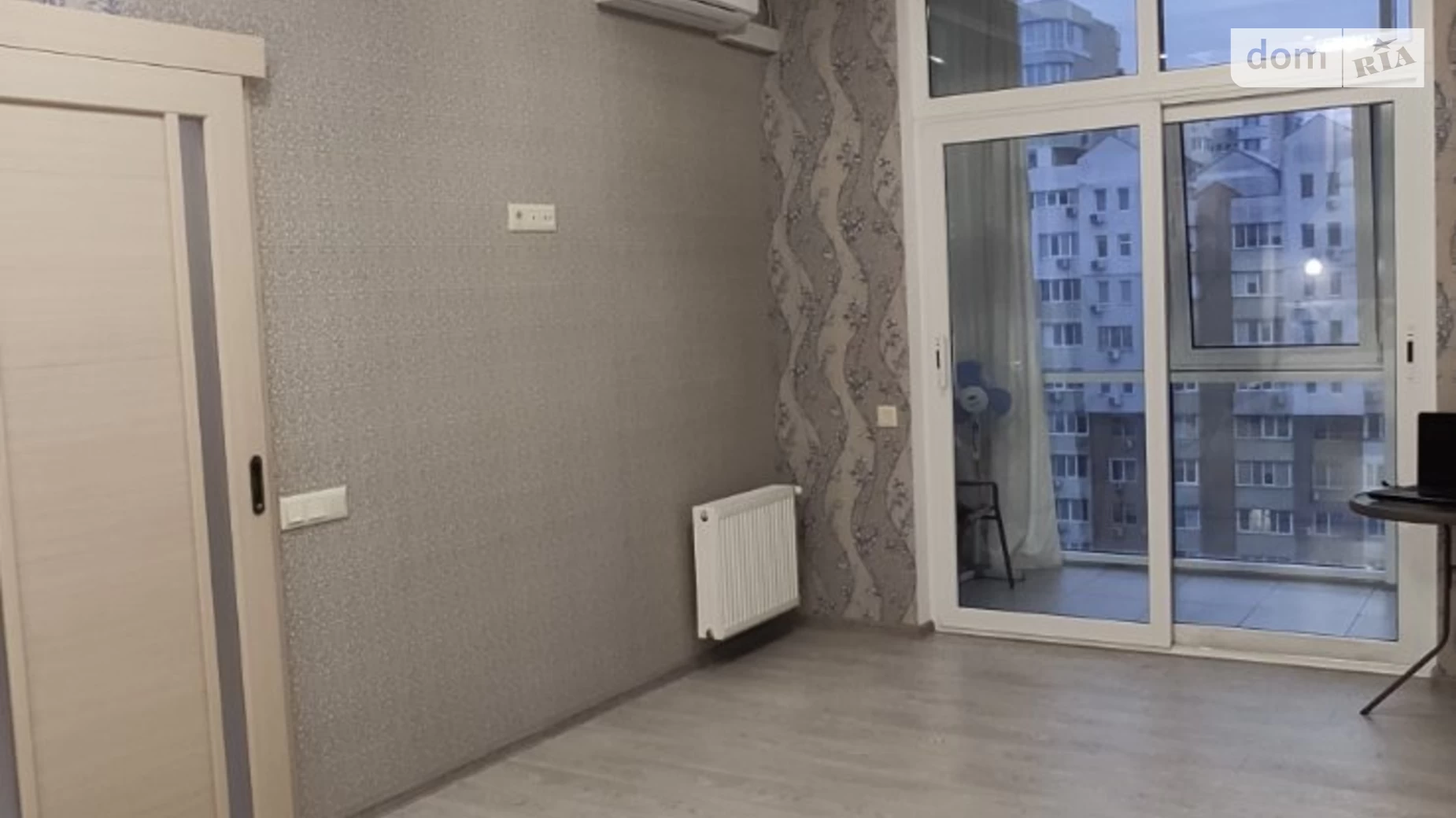 Продается 1-комнатная квартира 43 кв. м в Одессе, ул. Академика Сахарова