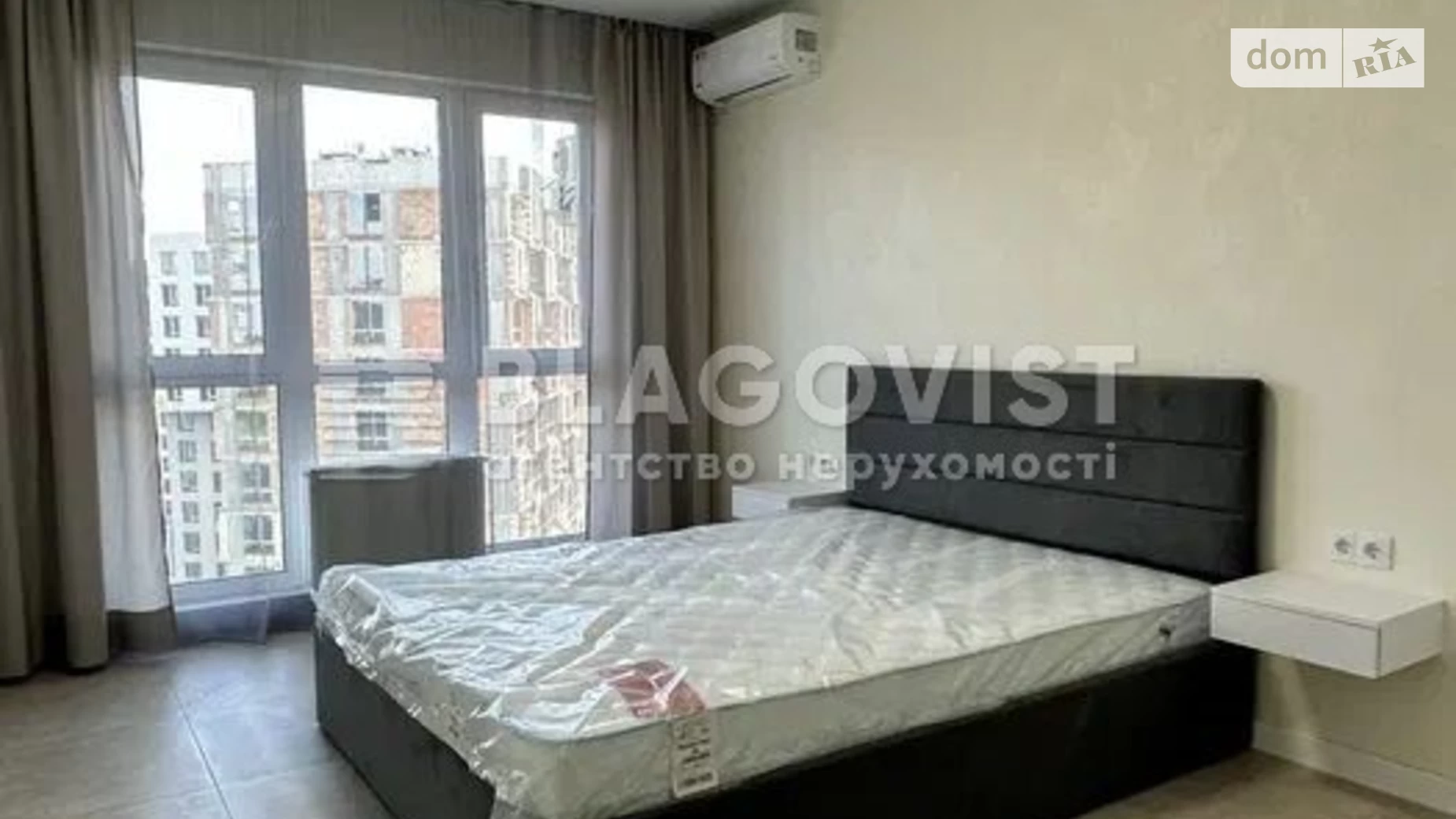 Продается 3-комнатная квартира 65 кв. м в Киеве, ул. Берковецкая, 6Б