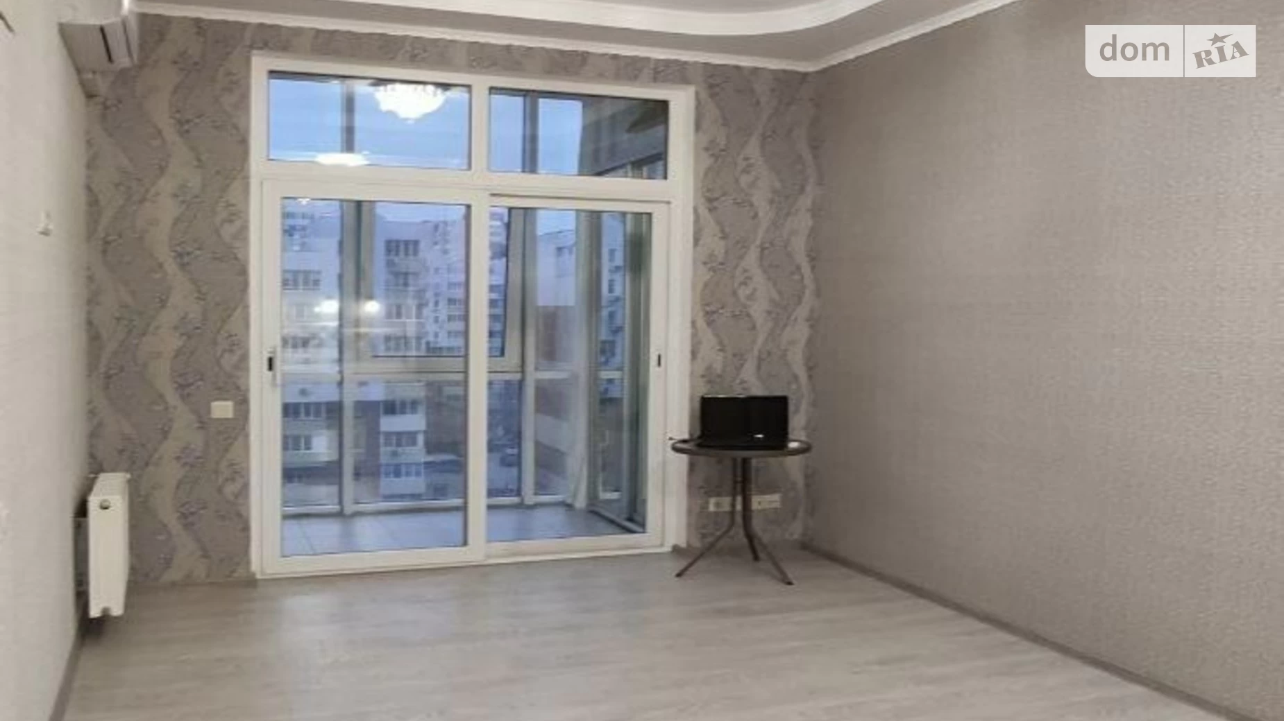 Продается 1-комнатная квартира 43 кв. м в Крыжановка, ул. Академика Сахарова, 3А - фото 2