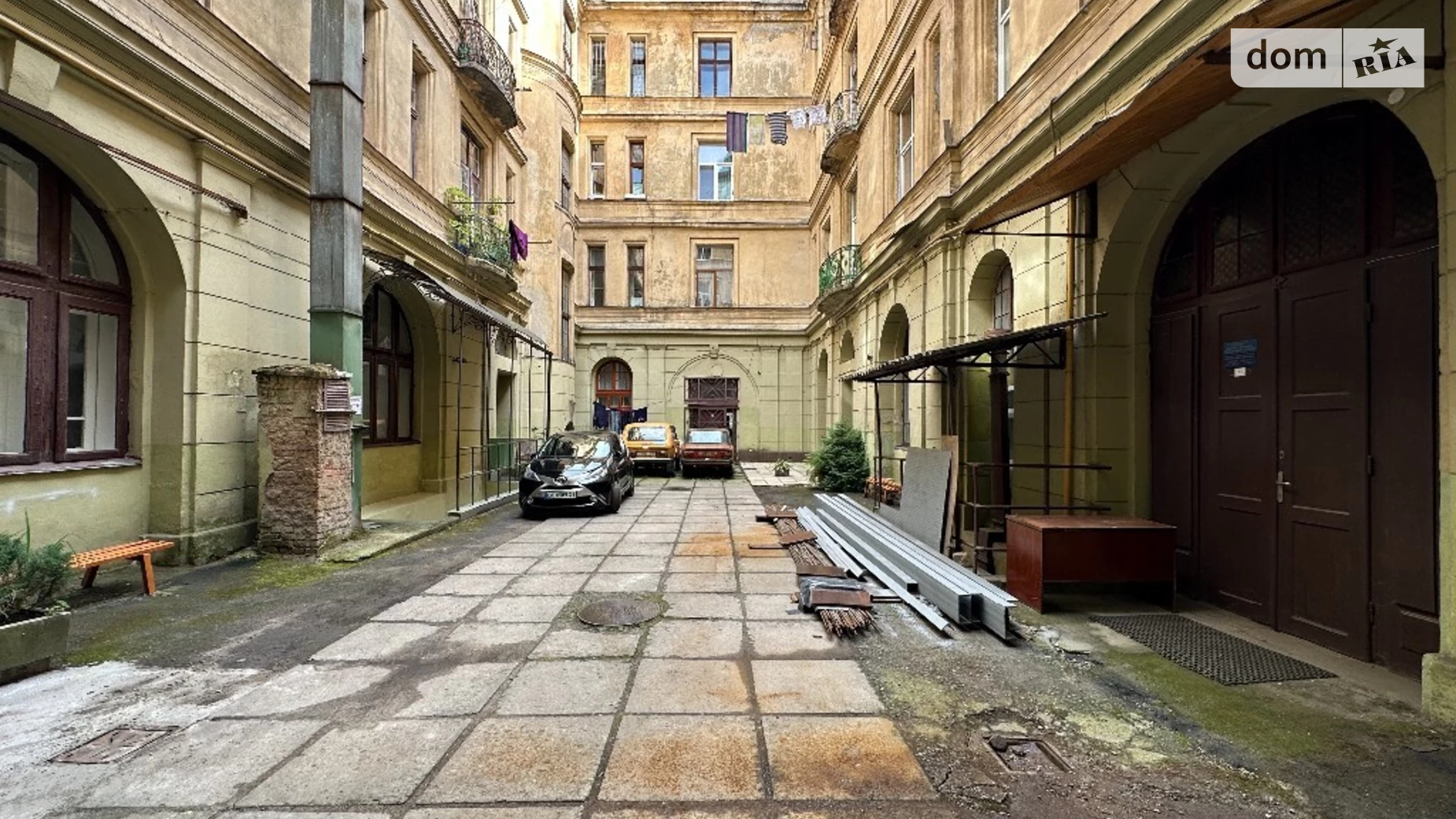 Продается 1-комнатная квартира 92 кв. м в Львове, ул. Менцинского - фото 2