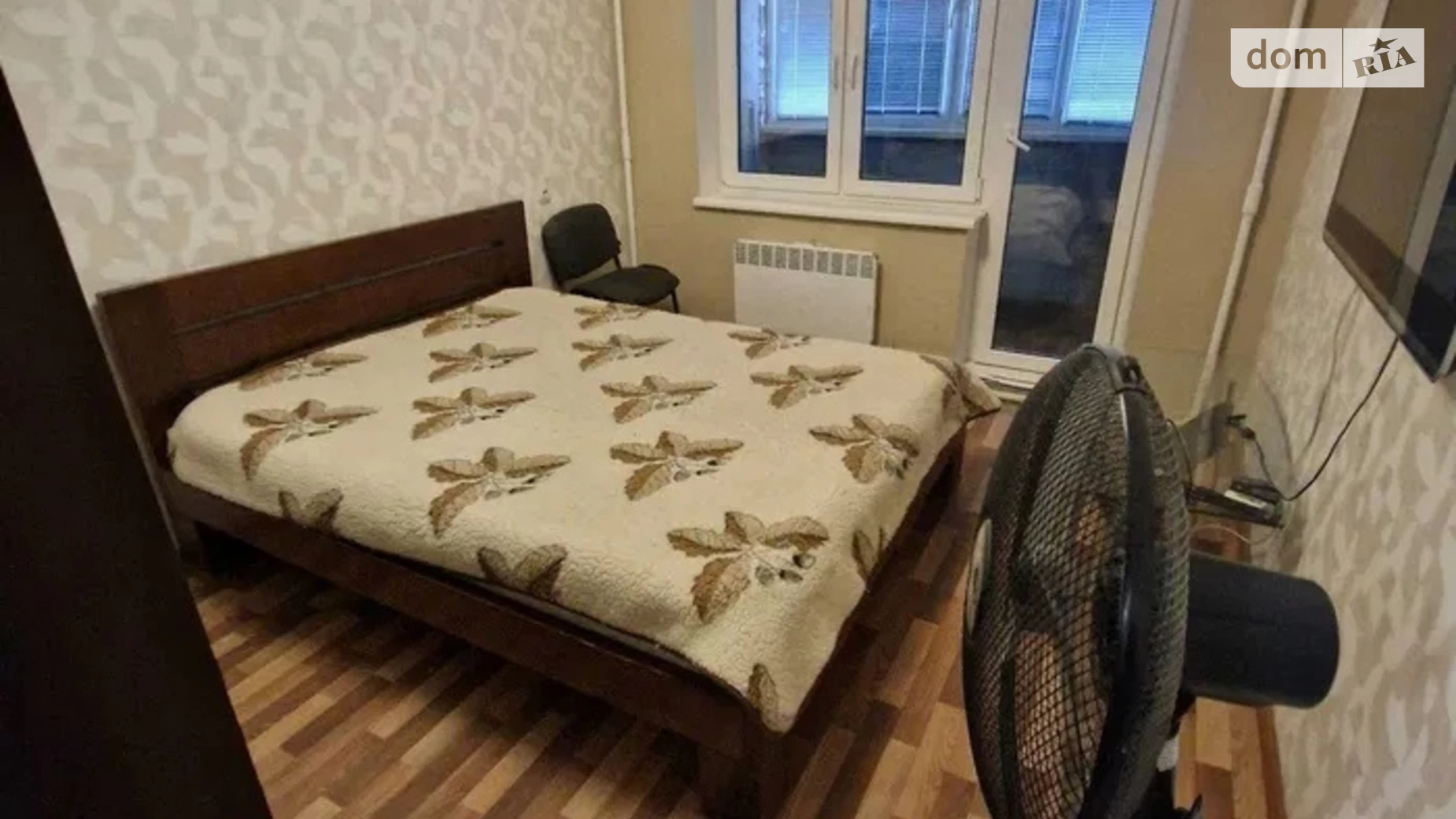 Продается 2-комнатная квартира 54 кв. м в Днепре, ул. Малиновского Маршала, 14