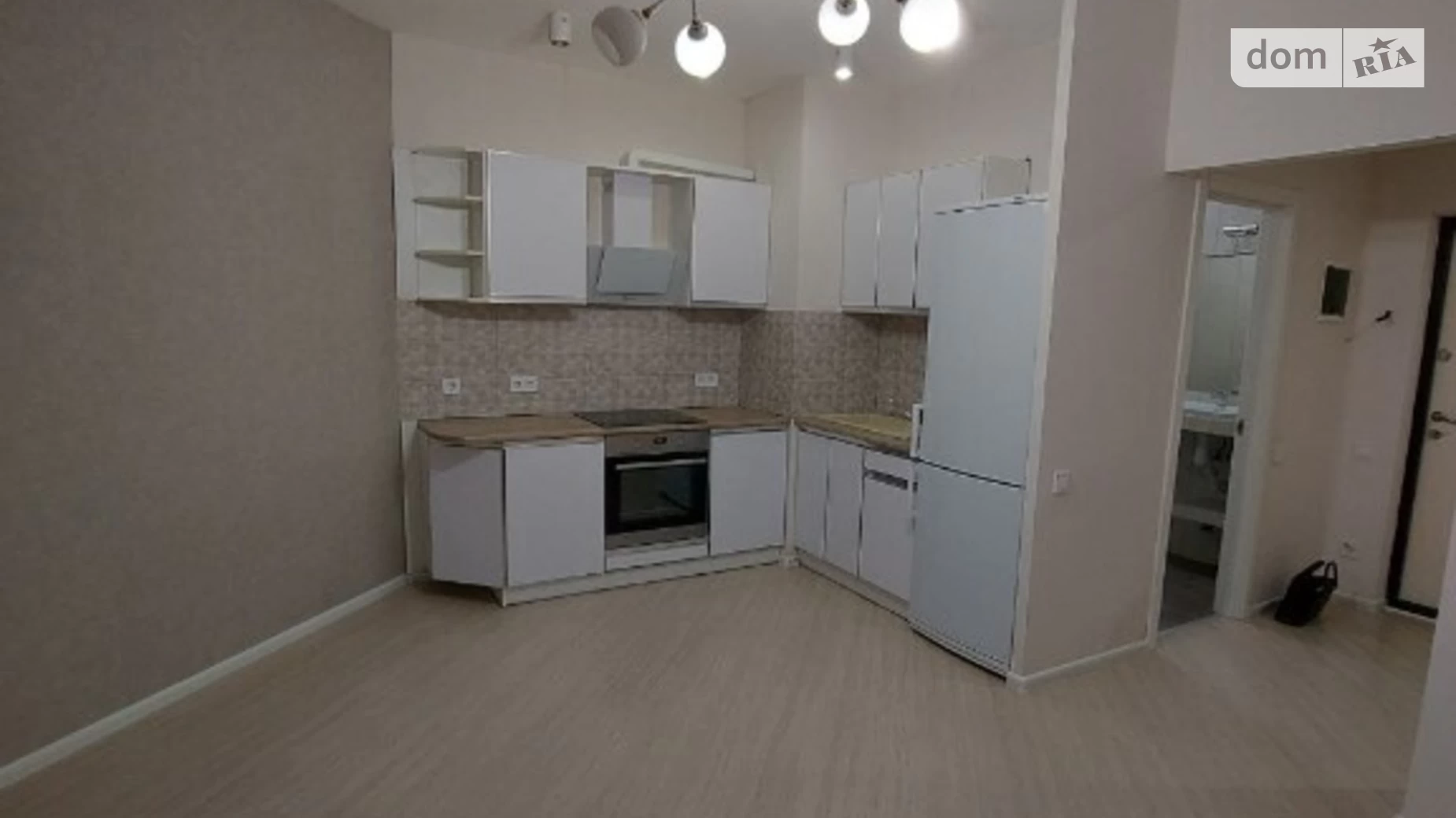 Продается 1-комнатная квартира 44 кв. м в Одессе, мас. Радужный - фото 3