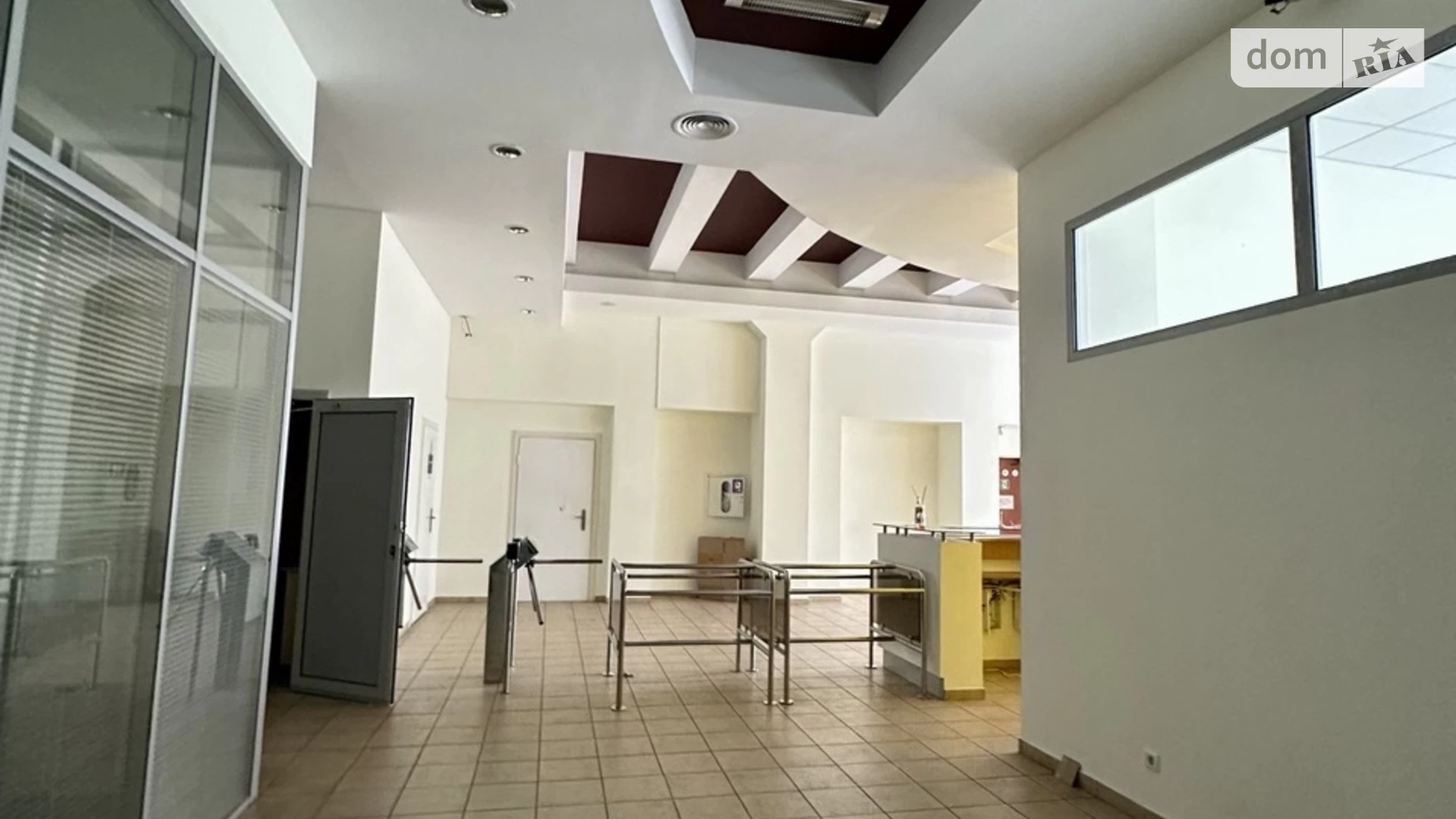 Сдается в аренду офис 1100 кв. м в бизнес-центре, цена: 220000 грн - фото 3