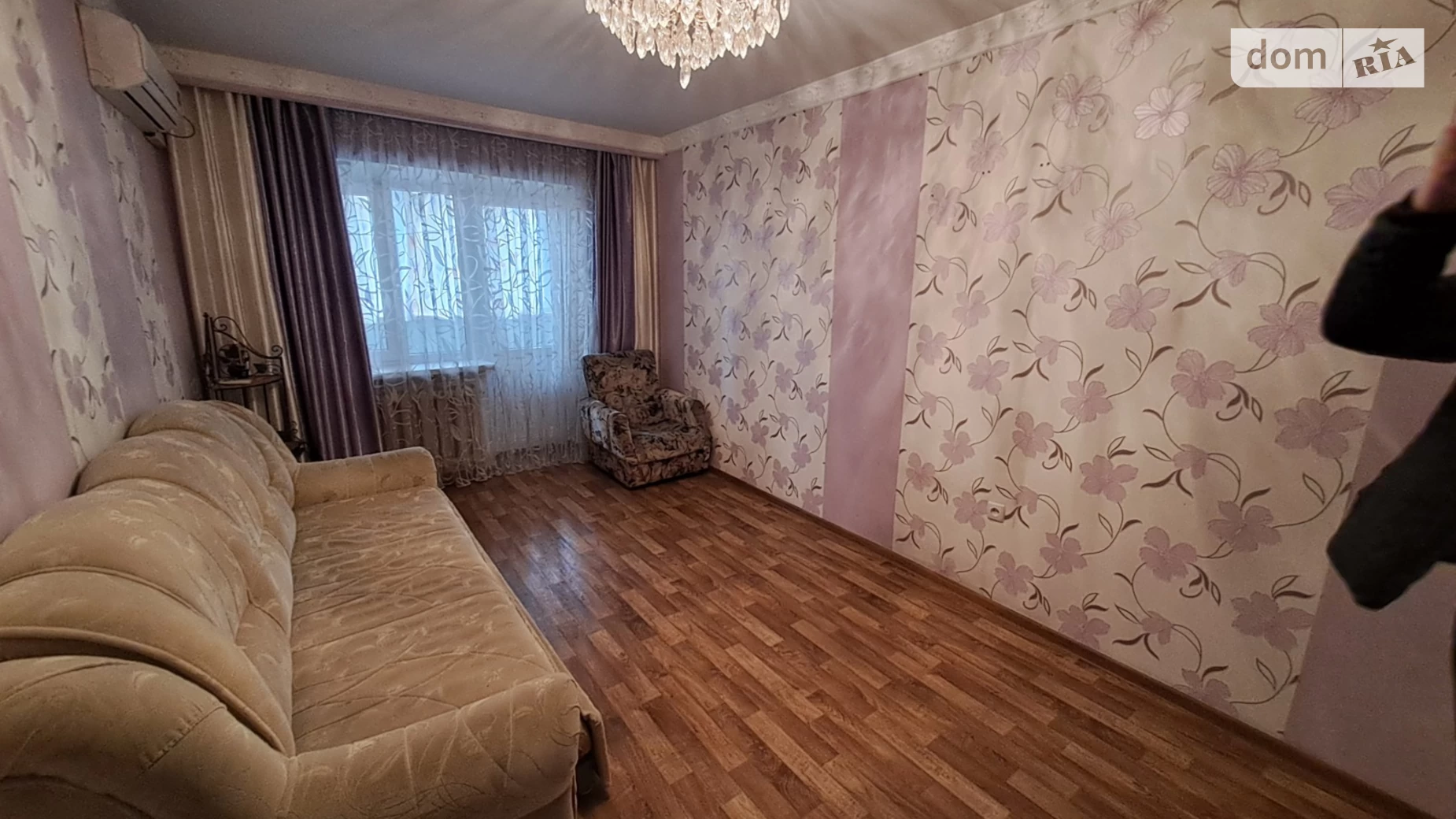 Продається 3-кімнатна квартира 55.19 кв. м у Одесі, вул. Мечникова, 106