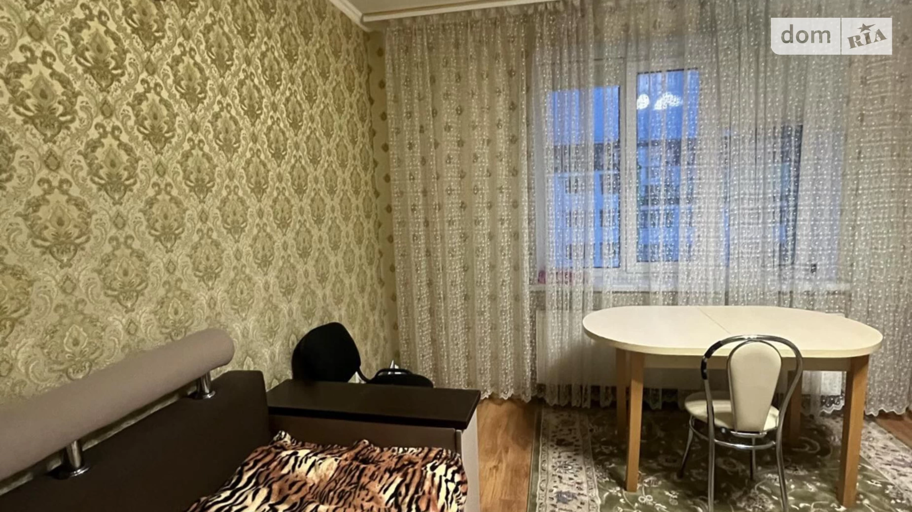 Продается 1-комнатная квартира 47 кв. м в Хмельницком, ул. Трудовая, 5В