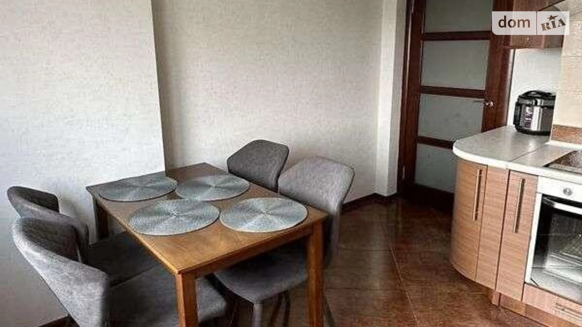 Продается 2-комнатная квартира 70 кв. м в Киеве, ул. Елены Пчилки - фото 2