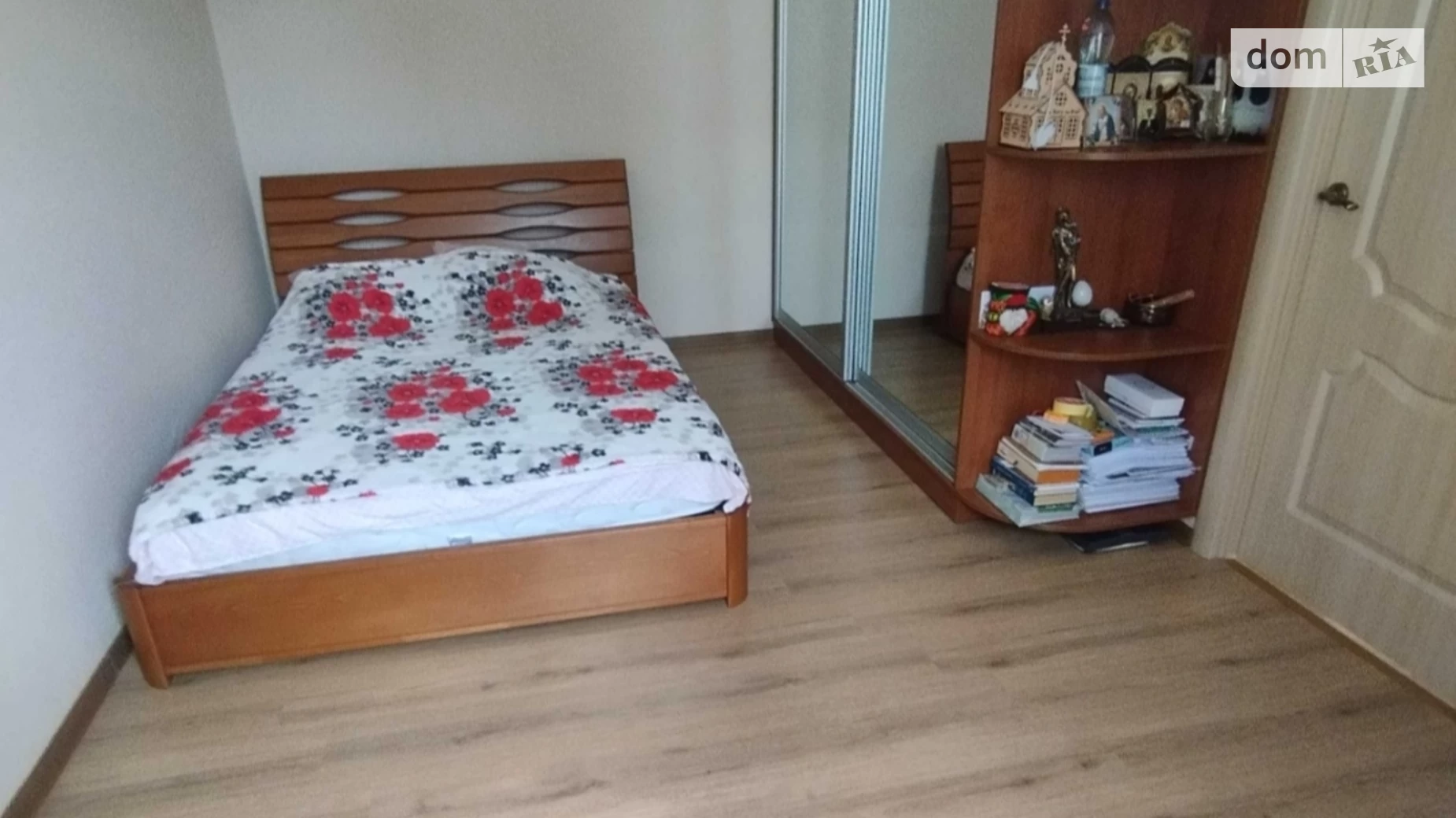 Продается 1-комнатная квартира 25 кв. м в Одессе, ул. Лещенко Петра