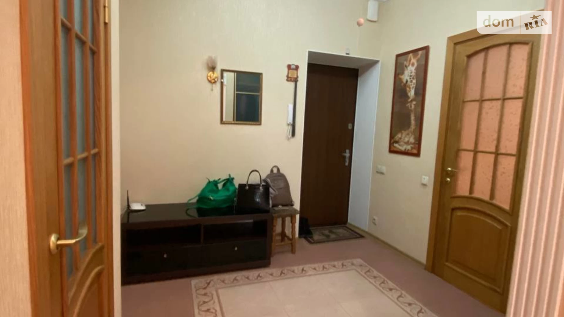 Продается 2-комнатная квартира 65 кв. м в Черноморске, ул. Парковая