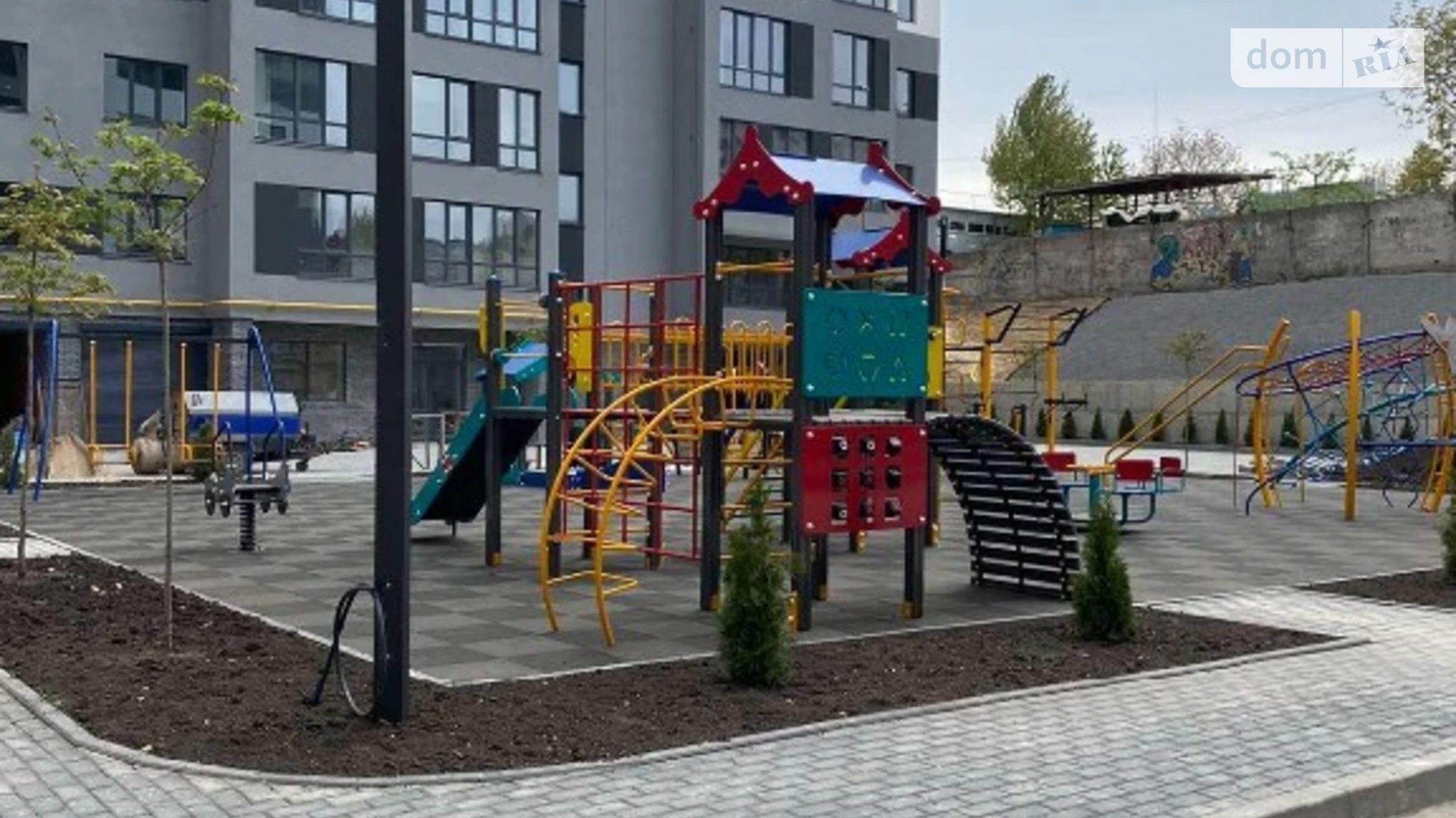 Продается 2-комнатная квартира 68 кв. м в Хмельницком, ул. Озерная, 14/1 - фото 2