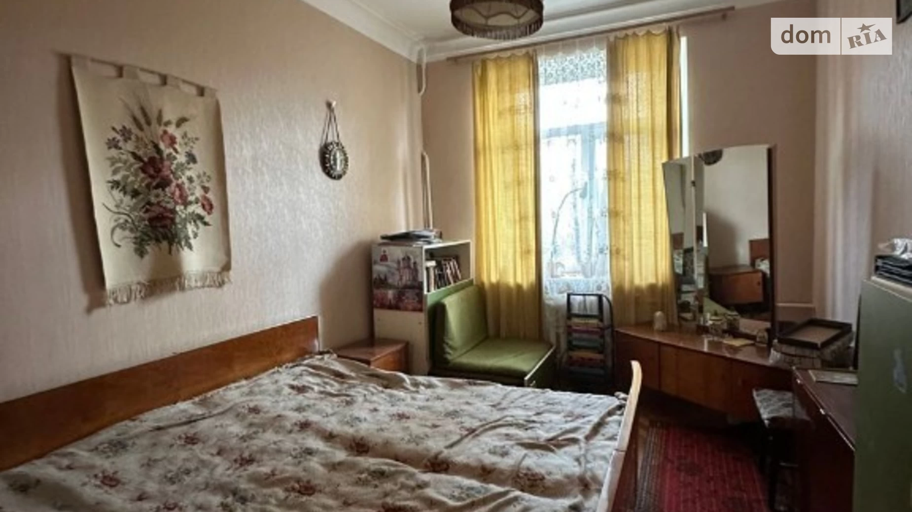 Продается 4-комнатная квартира 92 кв. м в Киеве, ул. Большая Китаевская, 83