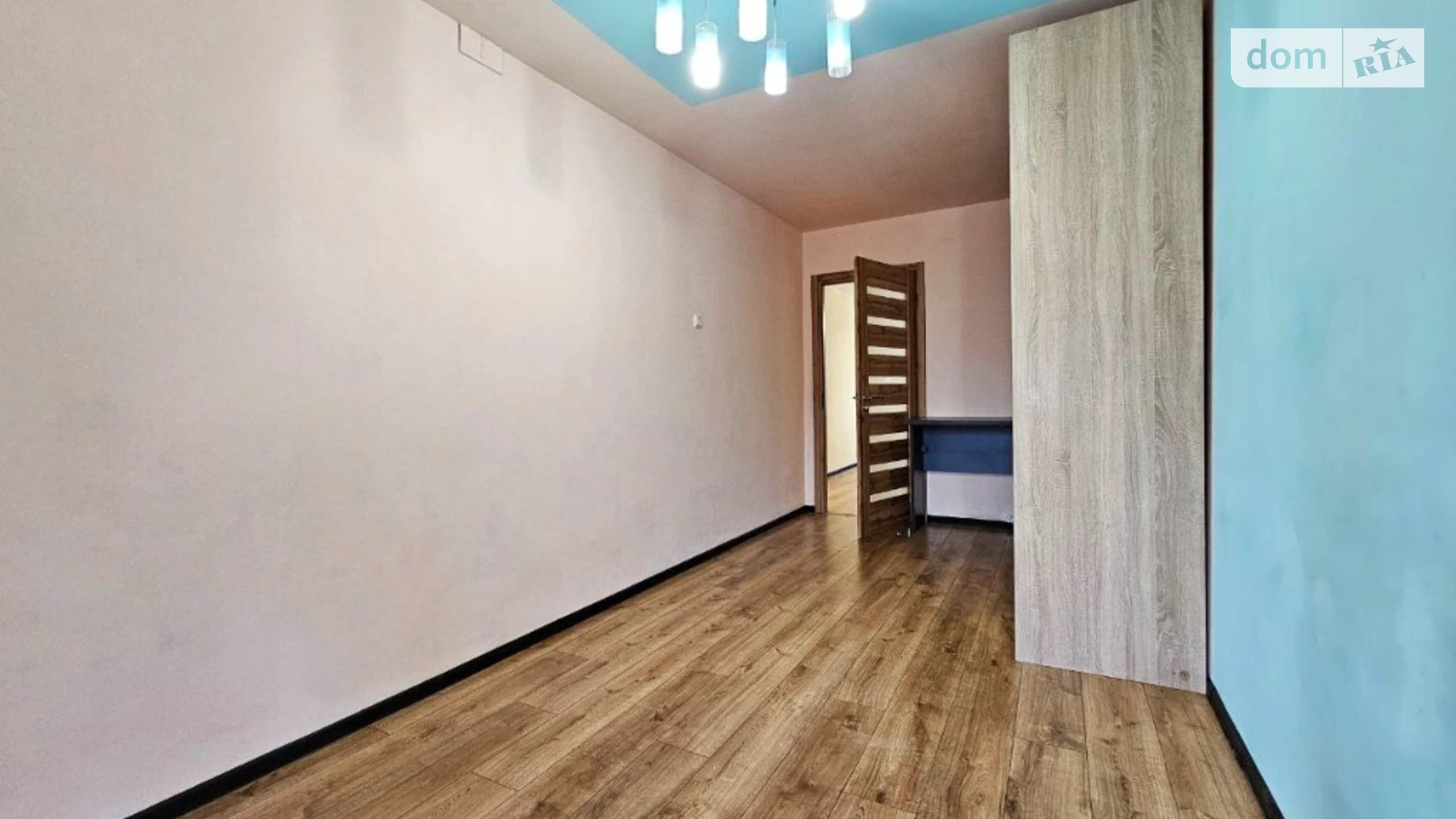 Продается 3-комнатная квартира 62 кв. м в Днепре, ул. Бердянская