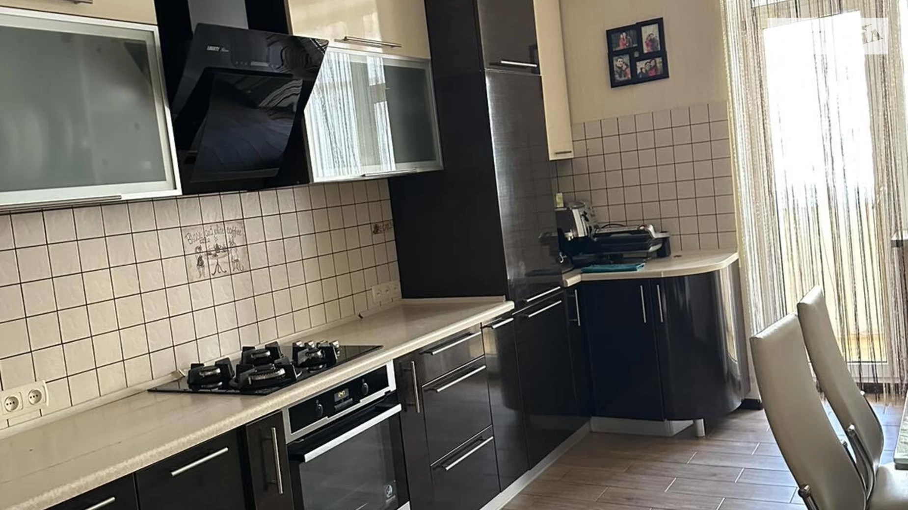 Продається 3-кімнатна квартира 100.5 кв. м у Одесі, вул. Академіка Заболотного, 63/1 - фото 2