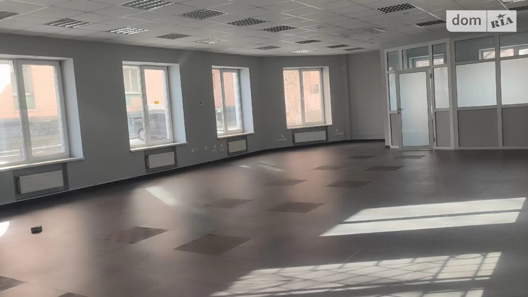 Продається об'єкт сфери послуг 151 кв. м в 4-поверховій будівлі, цена: 165000 $ - фото 2