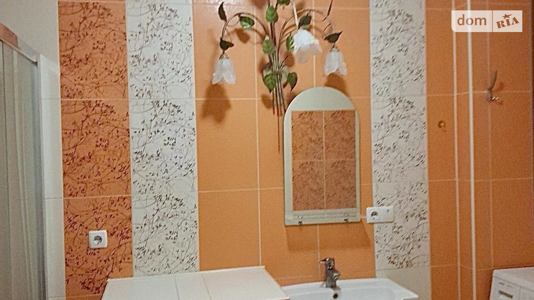 Продается дом на 2 этажа 208 кв. м с подвалом, цена: 190000 $ - фото 3