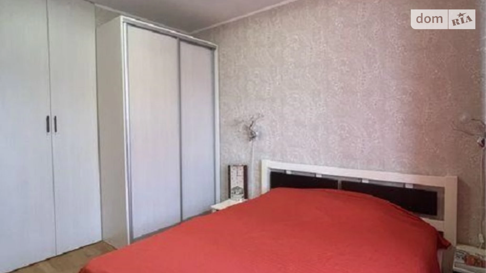 Продается 3-комнатная квартира 85 кв. м в Киеве, ул. Семьи Кульженков, 35