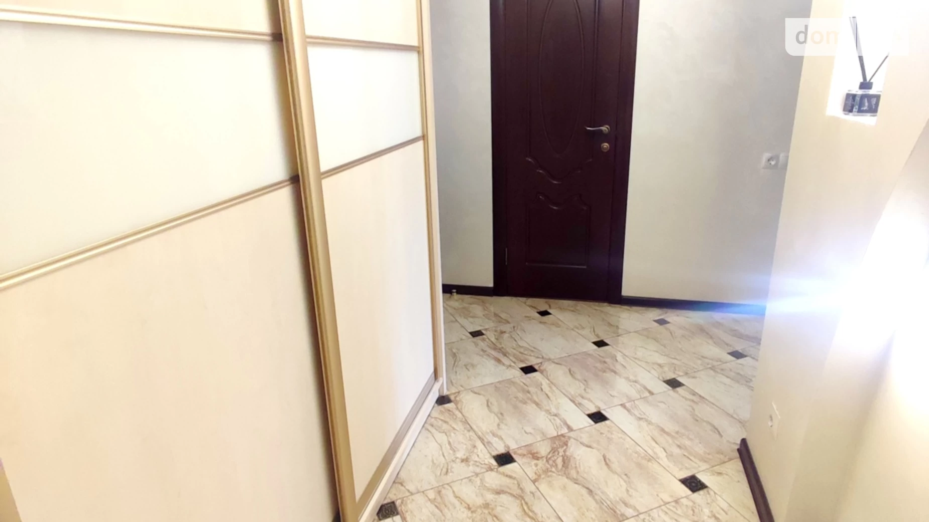 Продается 2-комнатная квартира 94 кв. м в Сумах, просп. Михаила Лушпы