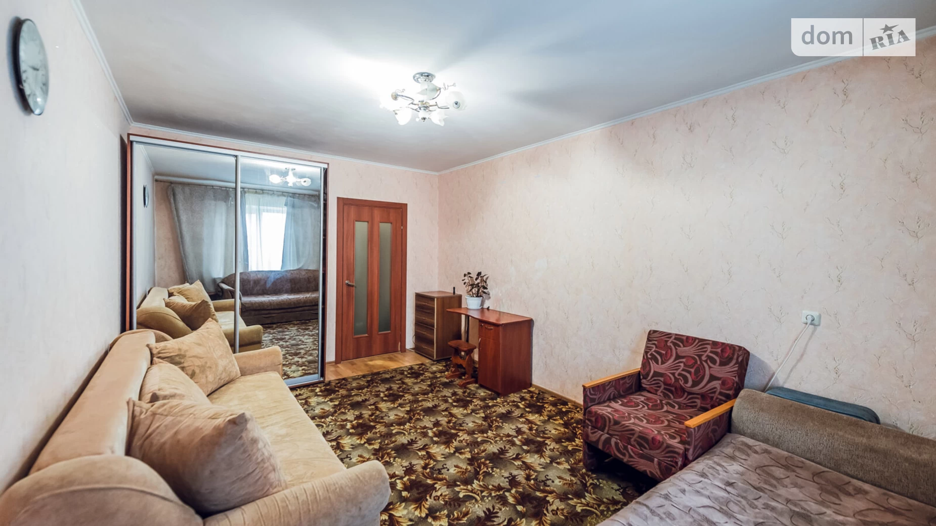 Продается 1-комнатная квартира 42 кв. м в Киеве, ул. Александры Экстер(Марины Цветаевой), 3