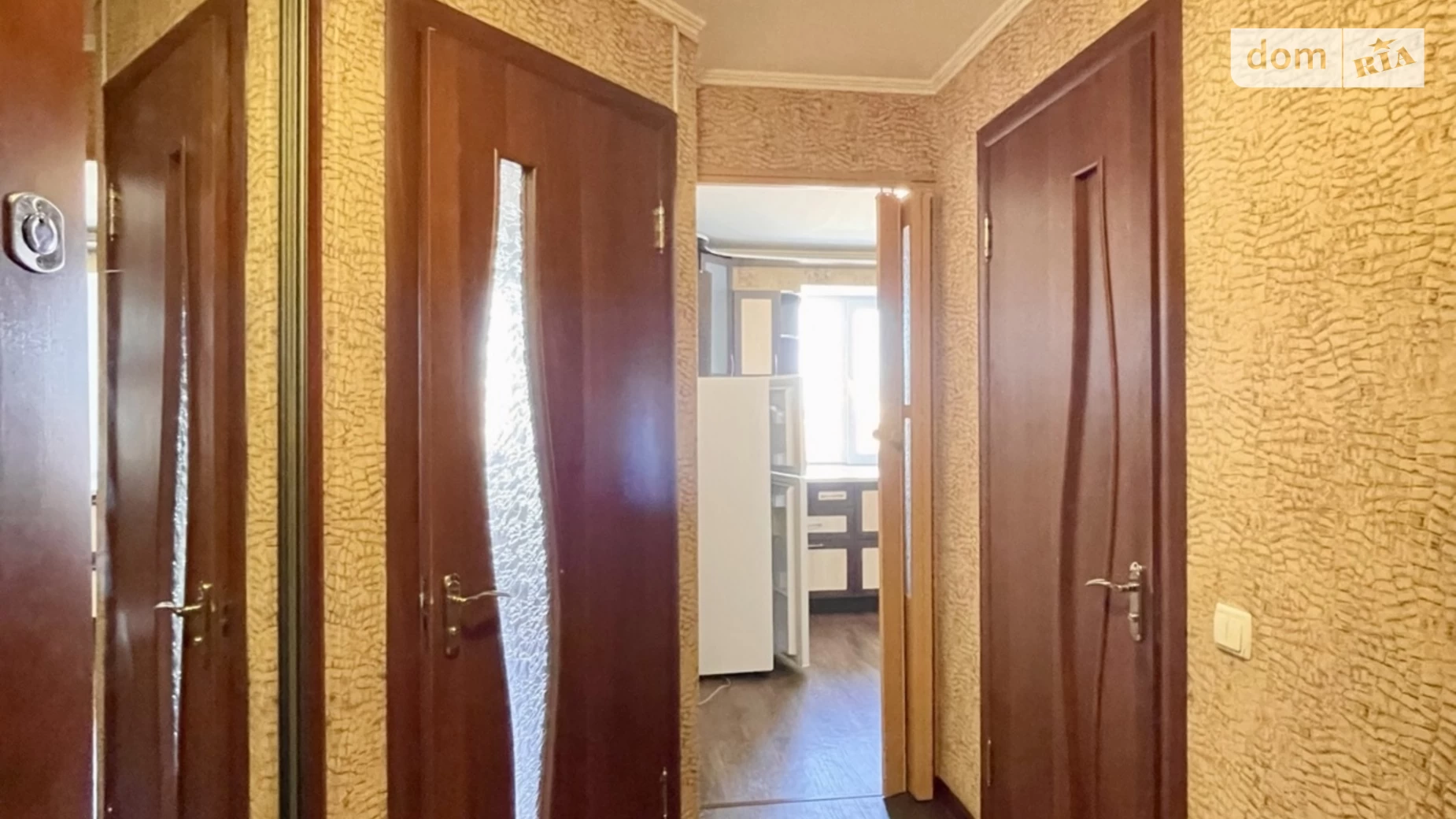 Продается 1-комнатная квартира 36 кв. м в Николаеве, ул. Электронная