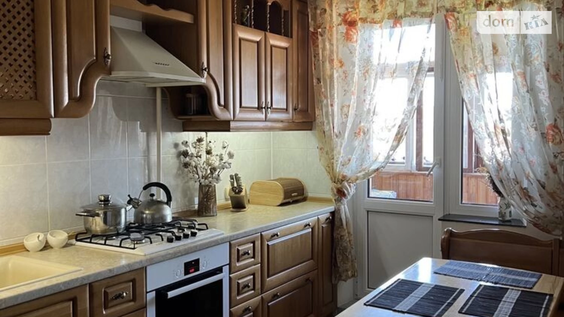 Продается 4-комнатная квартира 88.6 кв. м в Ровно, ул. Буковинская - фото 3