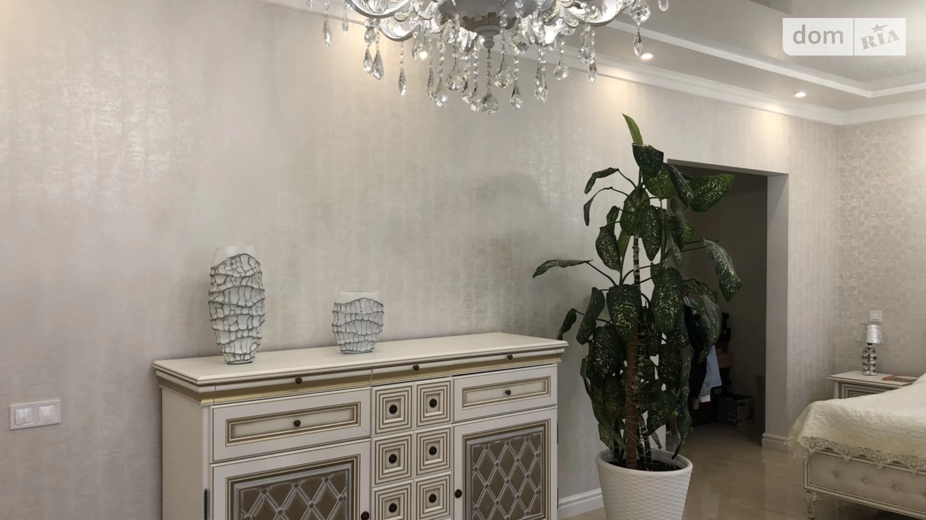 Продается дом на 2 этажа 193 кв. м с мебелью, цена: 320000 $ - фото 3