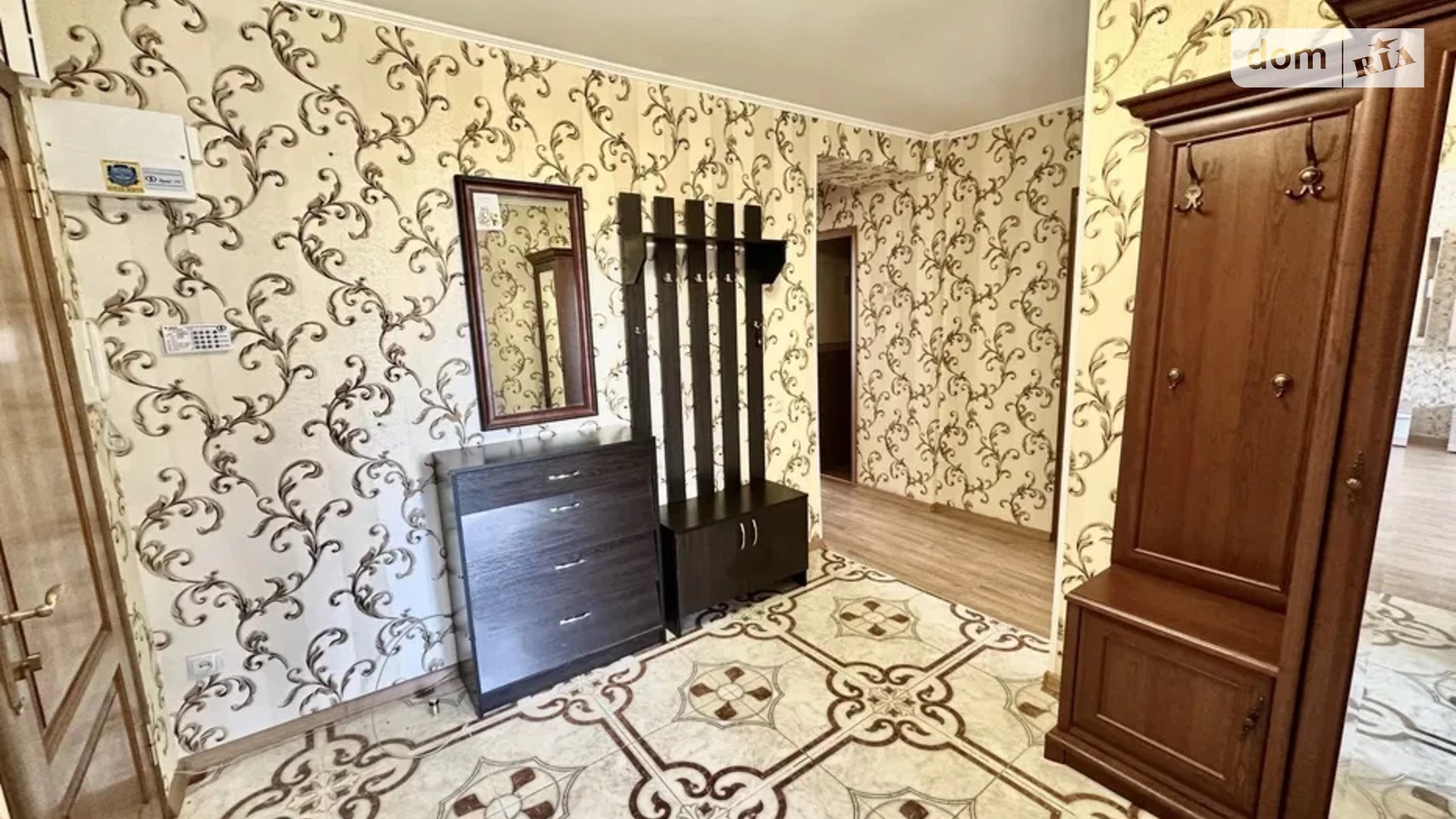 Продается 2-комнатная квартира 56 кв. м в Днепре, ул. Малиновского Маршала, 6 - фото 2