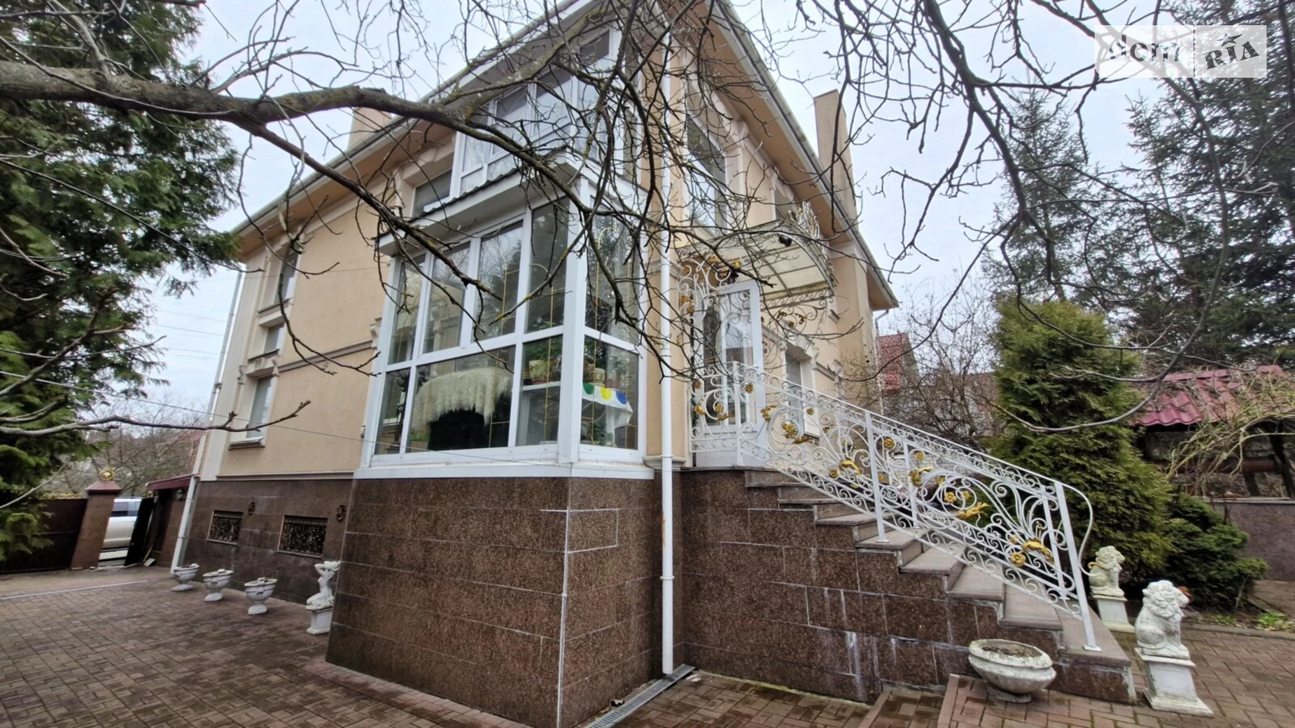 Продается дом на 2 этажа 340 кв. м с баней/сауной, цена: 179900 $ - фото 4