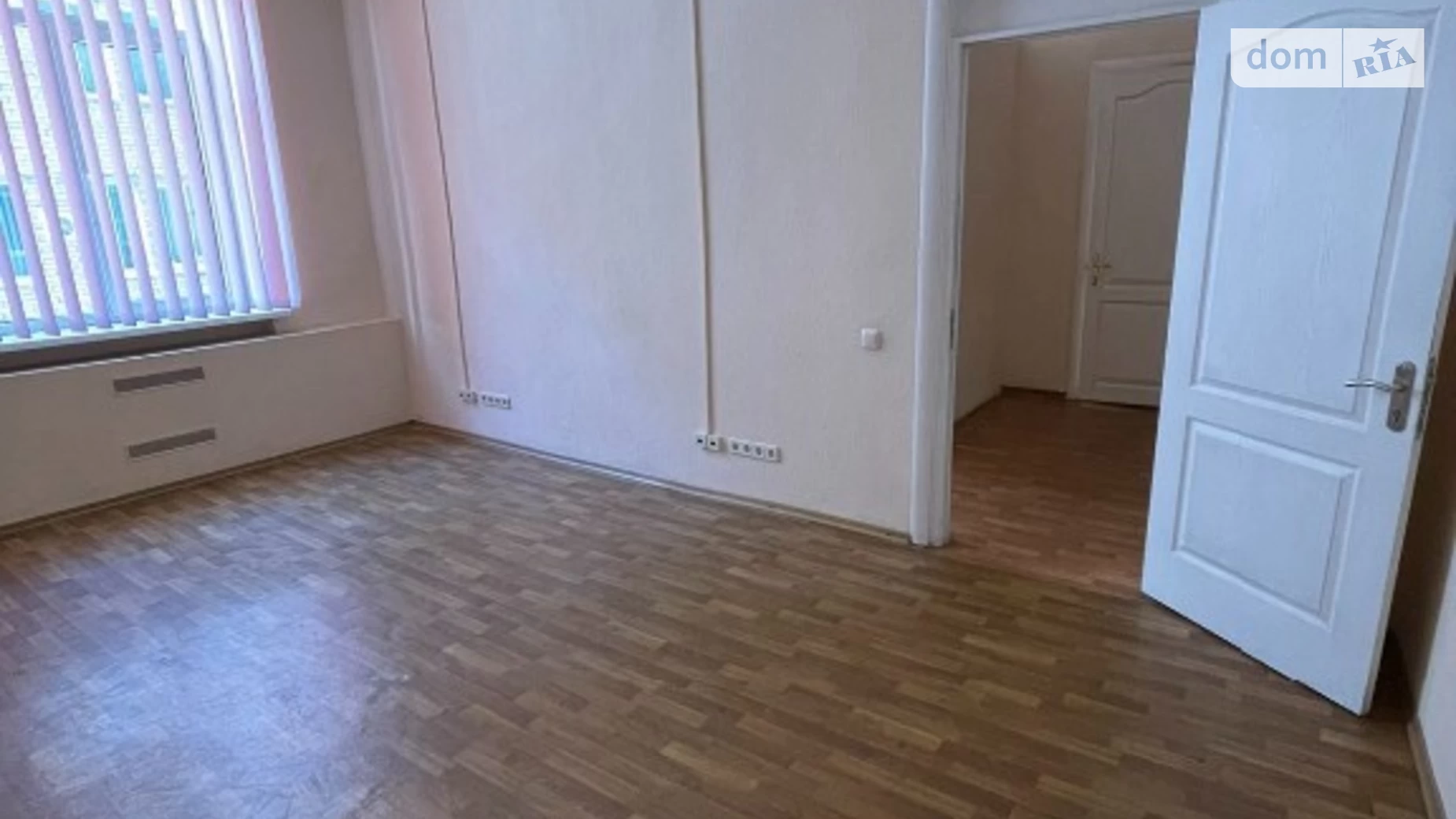 Сдается в аренду офис 49.6 кв. м в бизнес-центре, цена: 15000 грн - фото 3