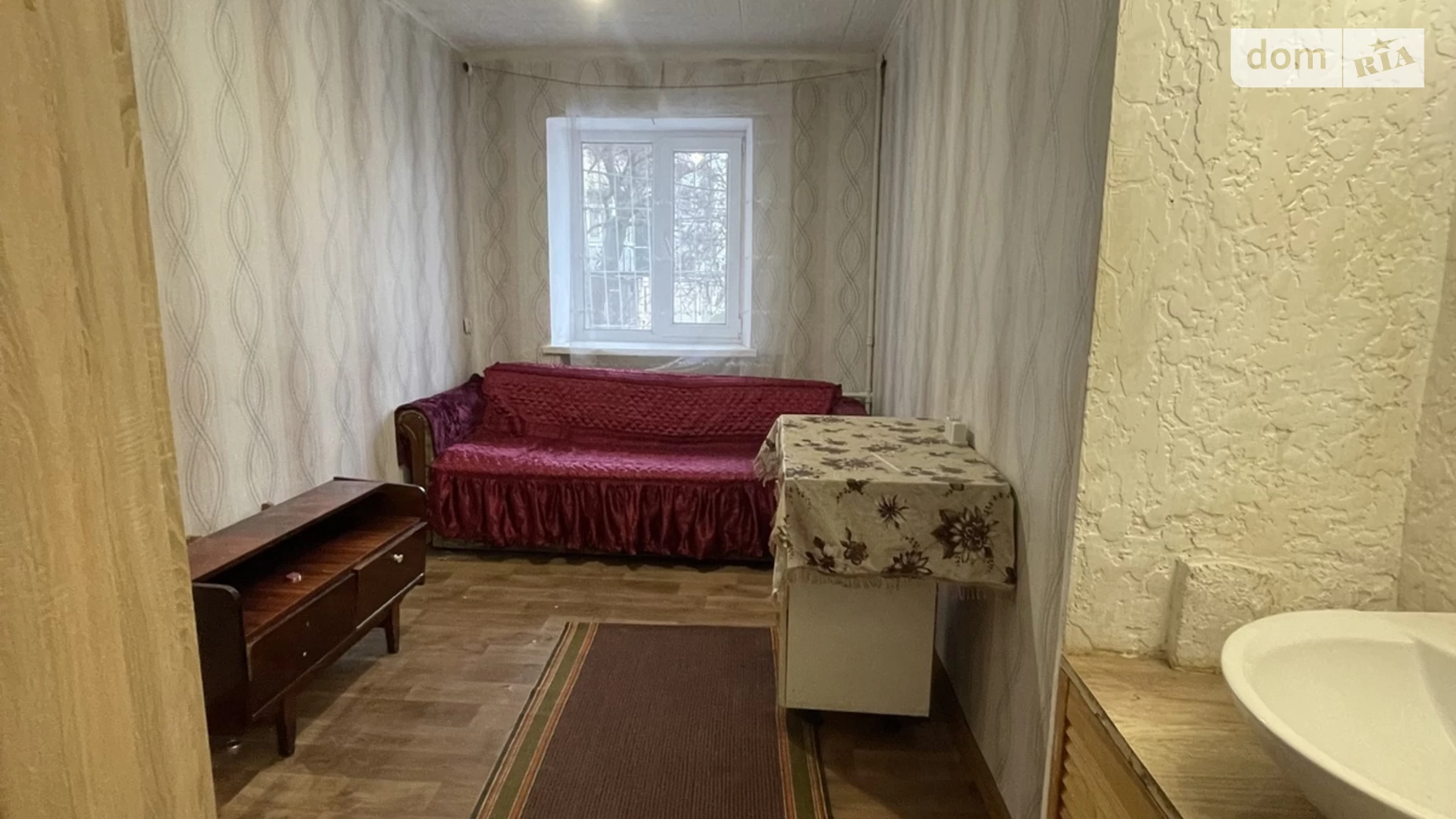 Продається 1-кімнатна квартира 16 кв. м у Чорноморську, вул. пер.Шкільний