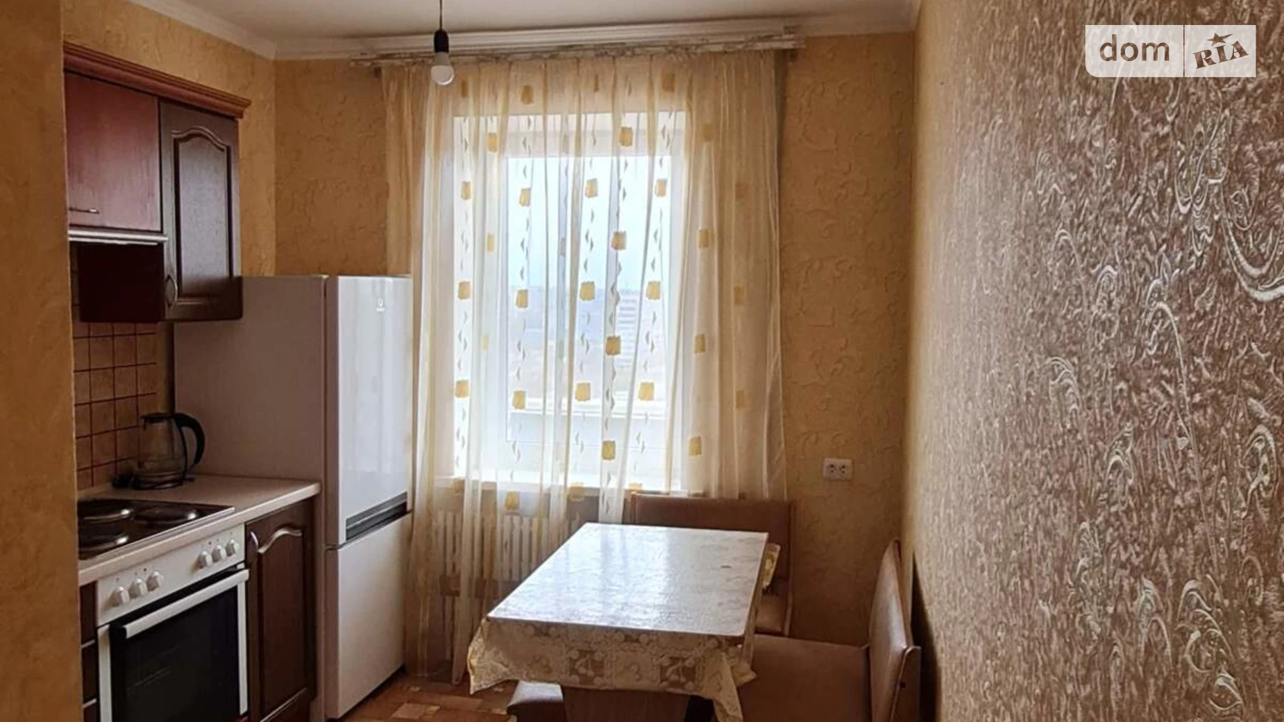 Продается 1-комнатная квартира 38 кв. м в Каменском, бул. Героев - фото 2